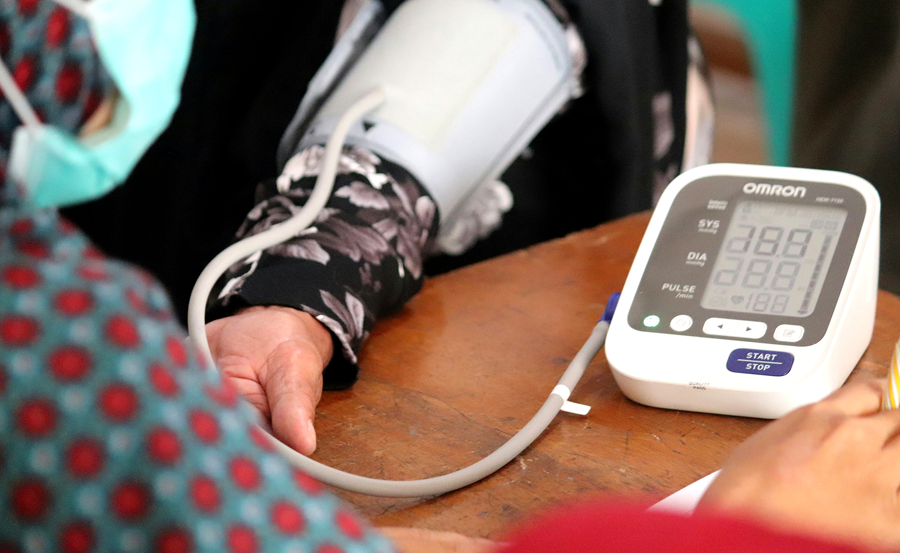 Monitoring people’s blood pressure in their homes leads to better control – study finds
