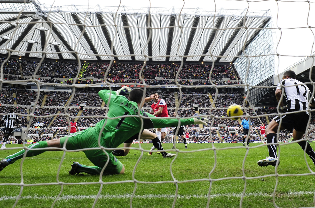 Betting claims blacken Arsenal's already dark waters