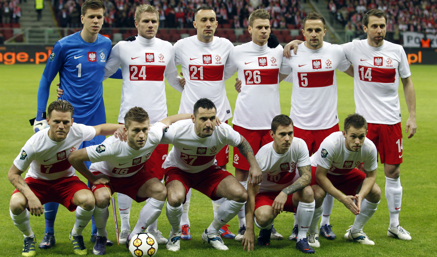 Poland's soccer team poses for a picture before their international friendly soccer match against Portugal at the National Stadium in Warsaw