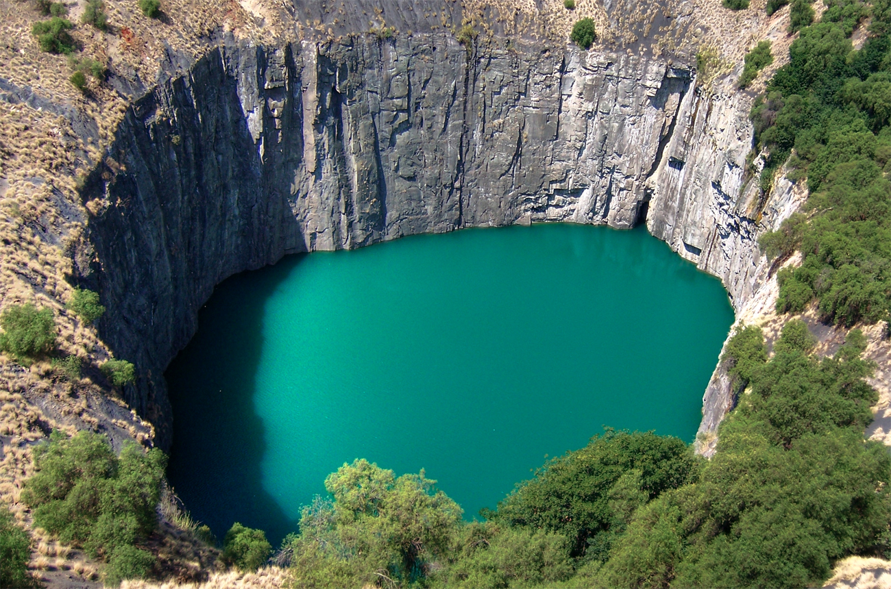 Analysis: The rise of provinces as criminal enterprises and future political threats