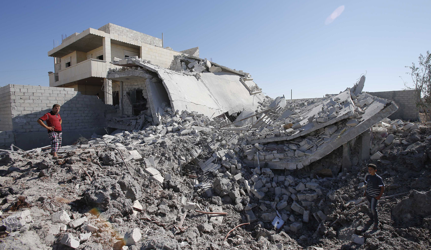Syrian army destroys houses in 'collective punishment'