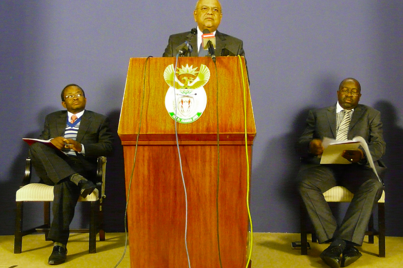 Gordhan gives fringe SA Reserve Bank shareholders a haircut. And a shave.