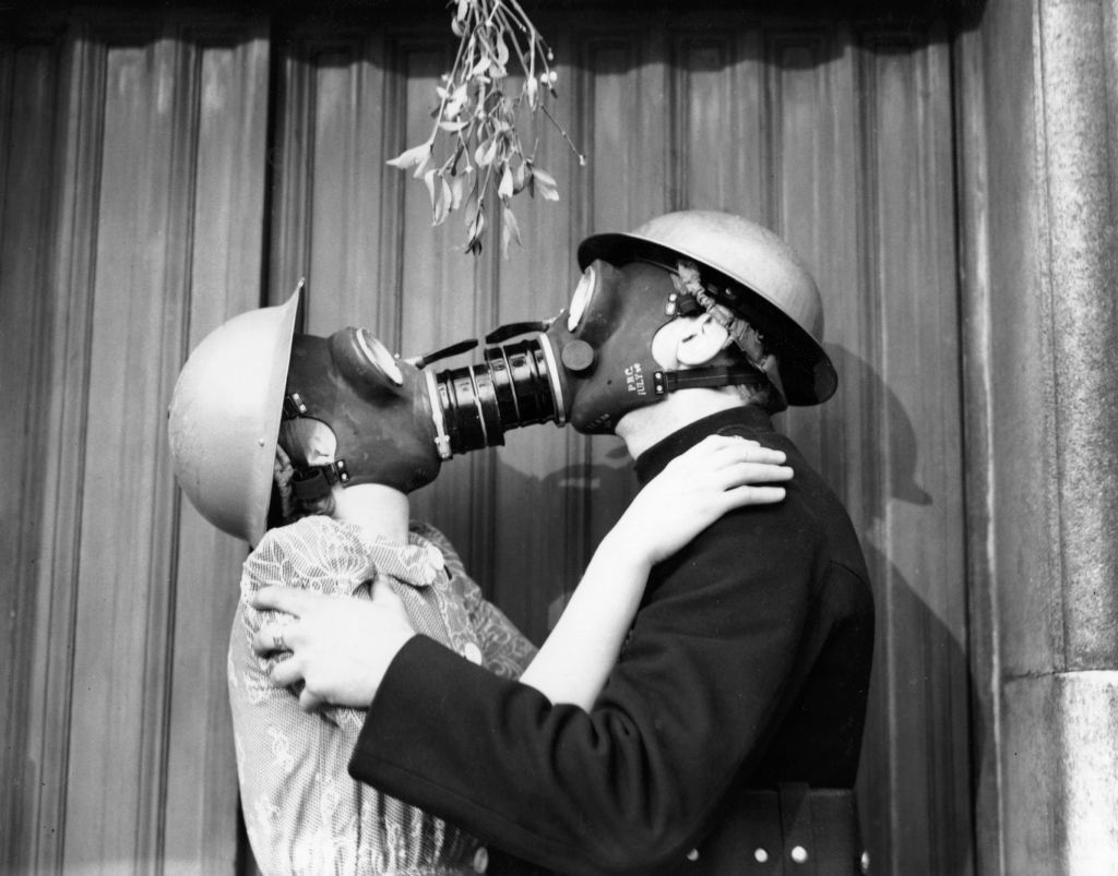 In pictures – The kiss