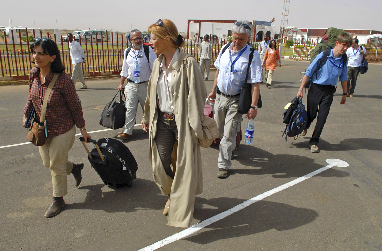 eu darfur observers