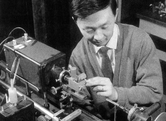 Digital cameras, Internet, win the Nobel Physics Prize