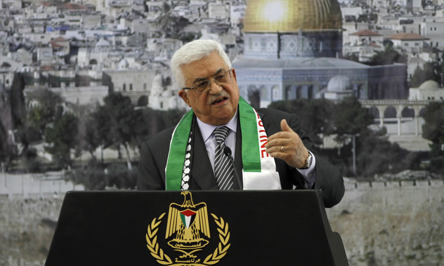 Abbas tells Obama he'll seek Palestinian UN upgrade, defying US