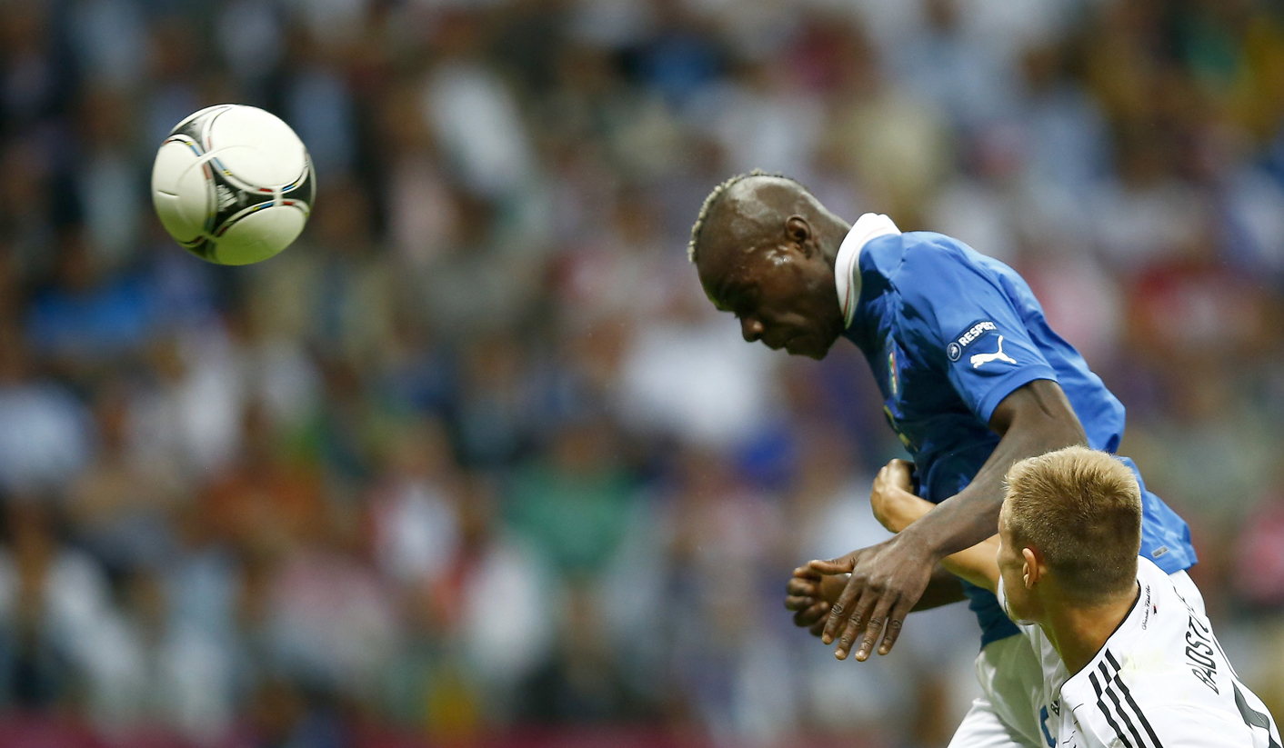 Euro 2012: Balotelli double fires Italy into final