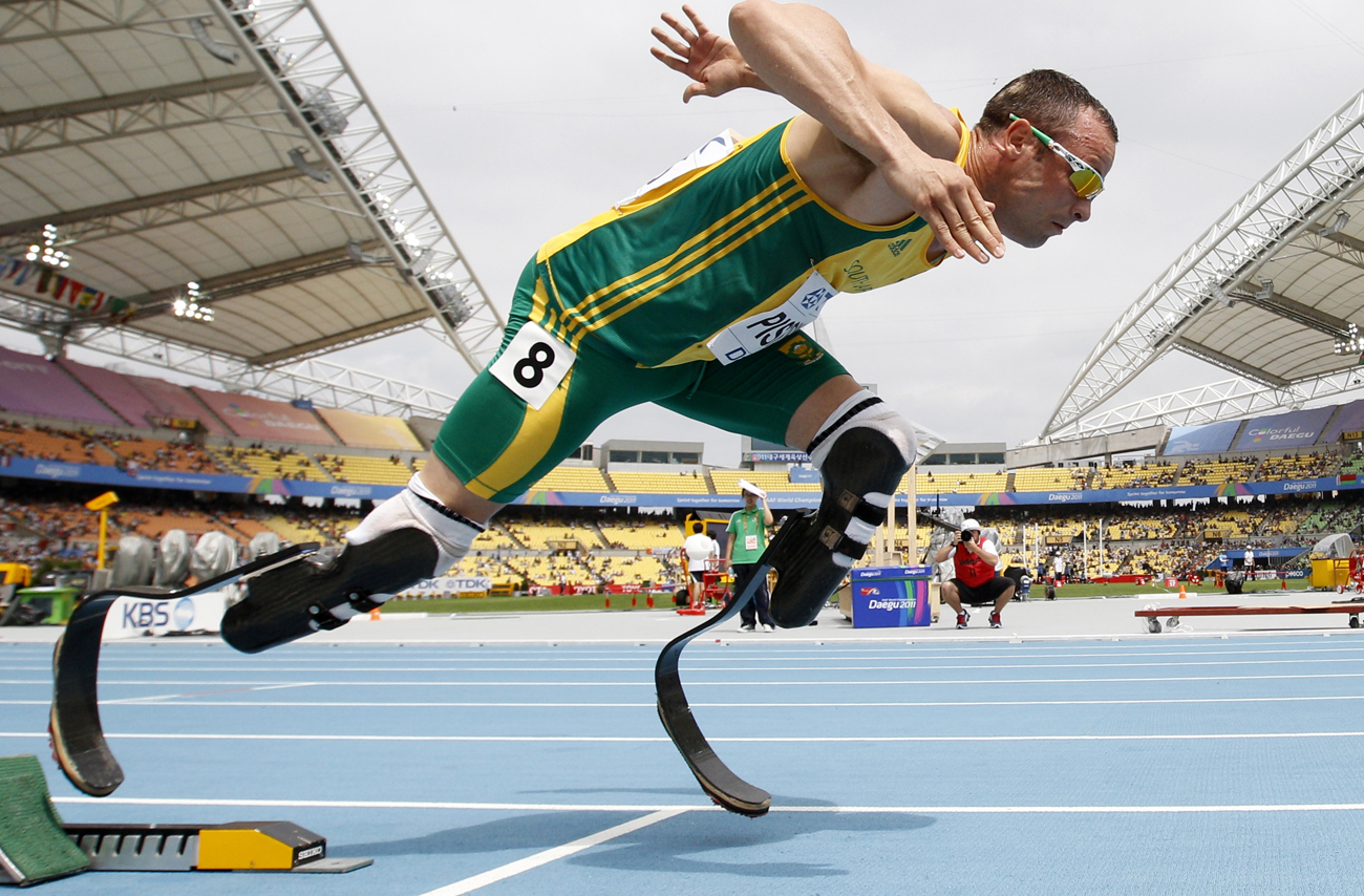Pistorius comes out of the starting blocks during his men's 400 metres heat at the IAAF World Championships in Daegu