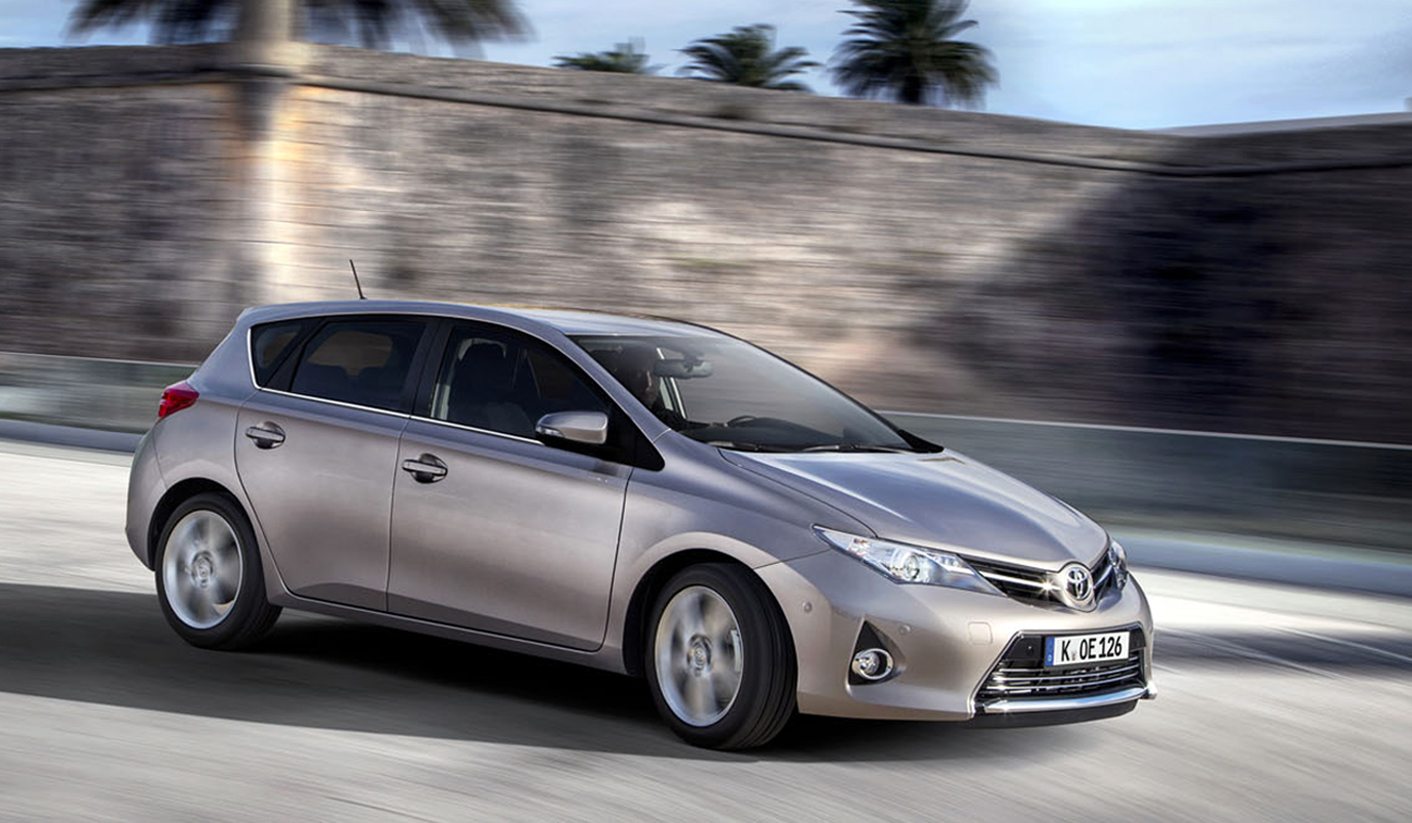 Toyota Auris 1.6 XR CVT: Breaking the mould?