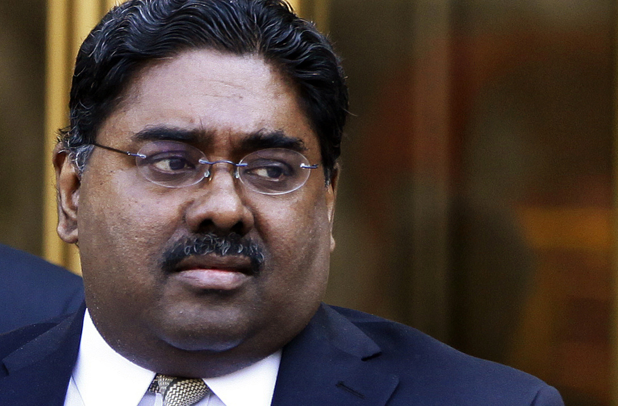 Galleon hedge fund founder Raj Rajaratnam leaves Manhattan Federal Court  in New York