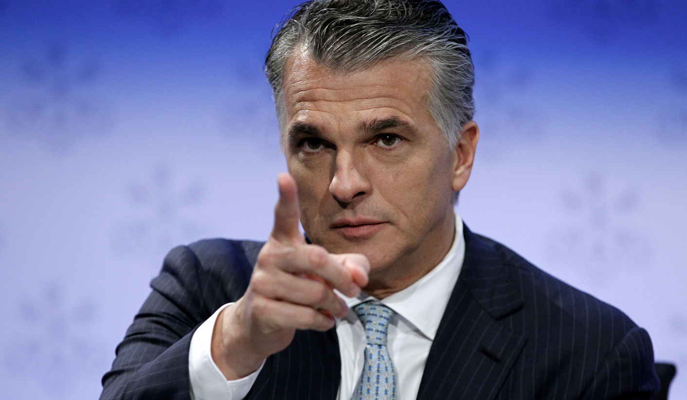 UBS to cut 10,000 jobs in fixed income retreat