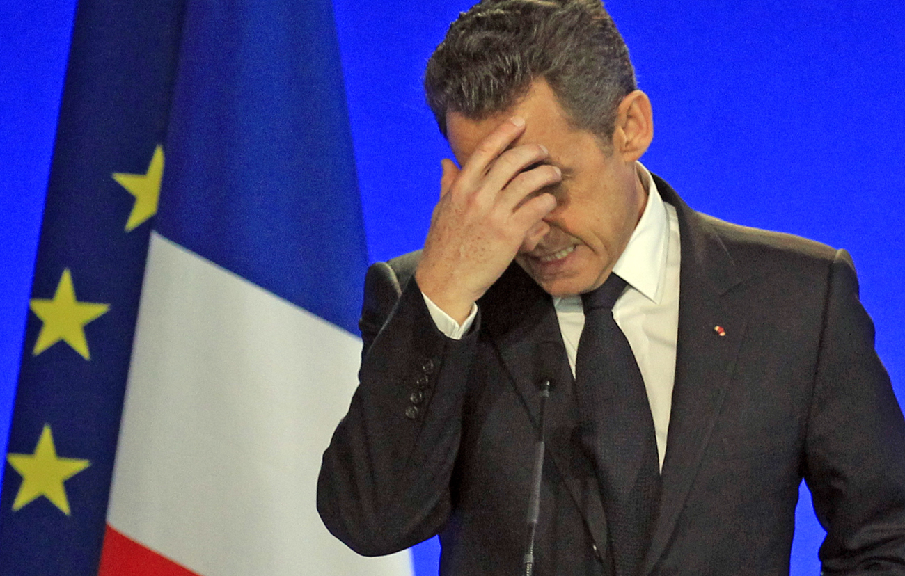 Can Sarkozy hang on against prince-of-blandness Francois Hollande?