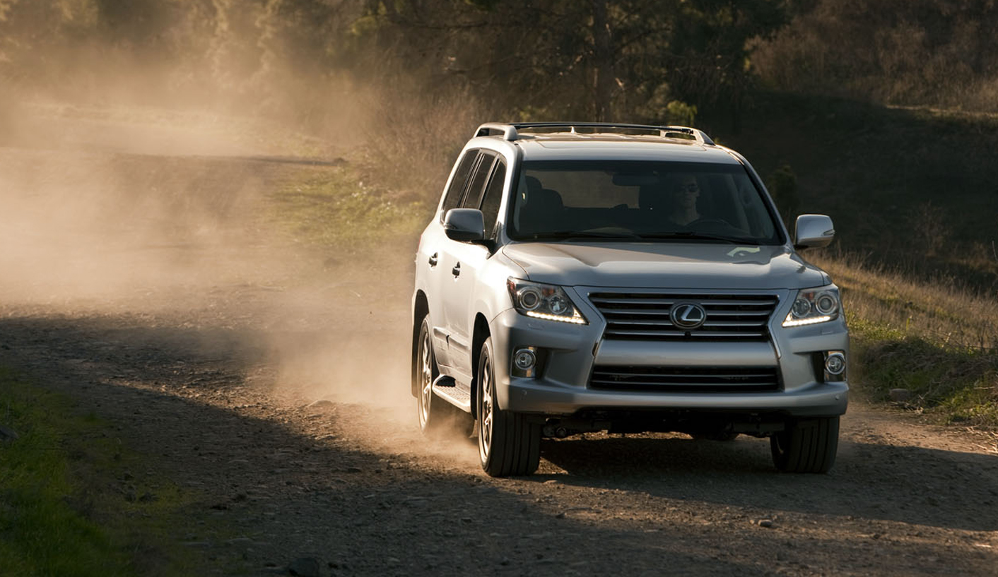 Lexus LX570: Bruiser cruiser