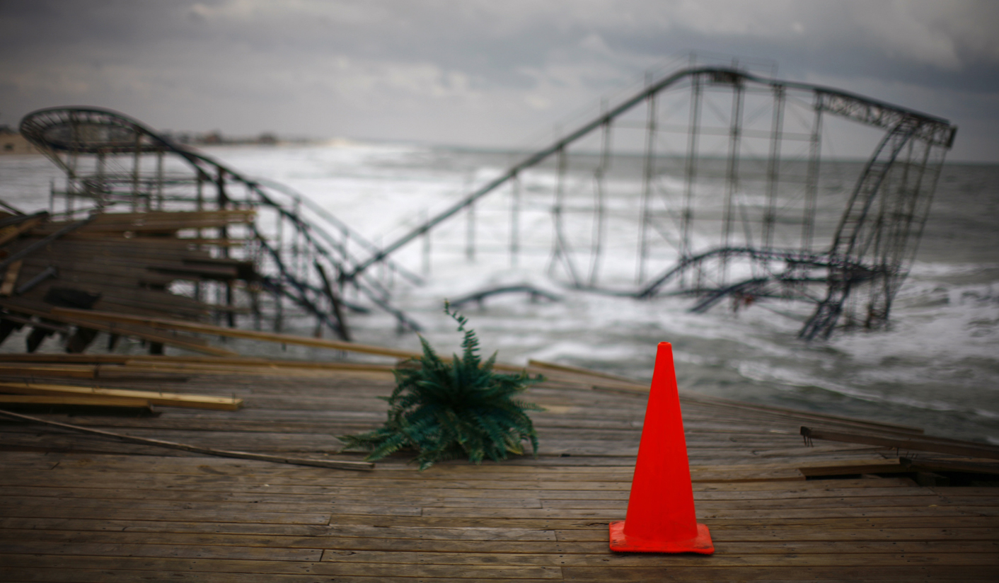 ANALYSIS: Weak U.S. data point to bigger economic drag from Sandy