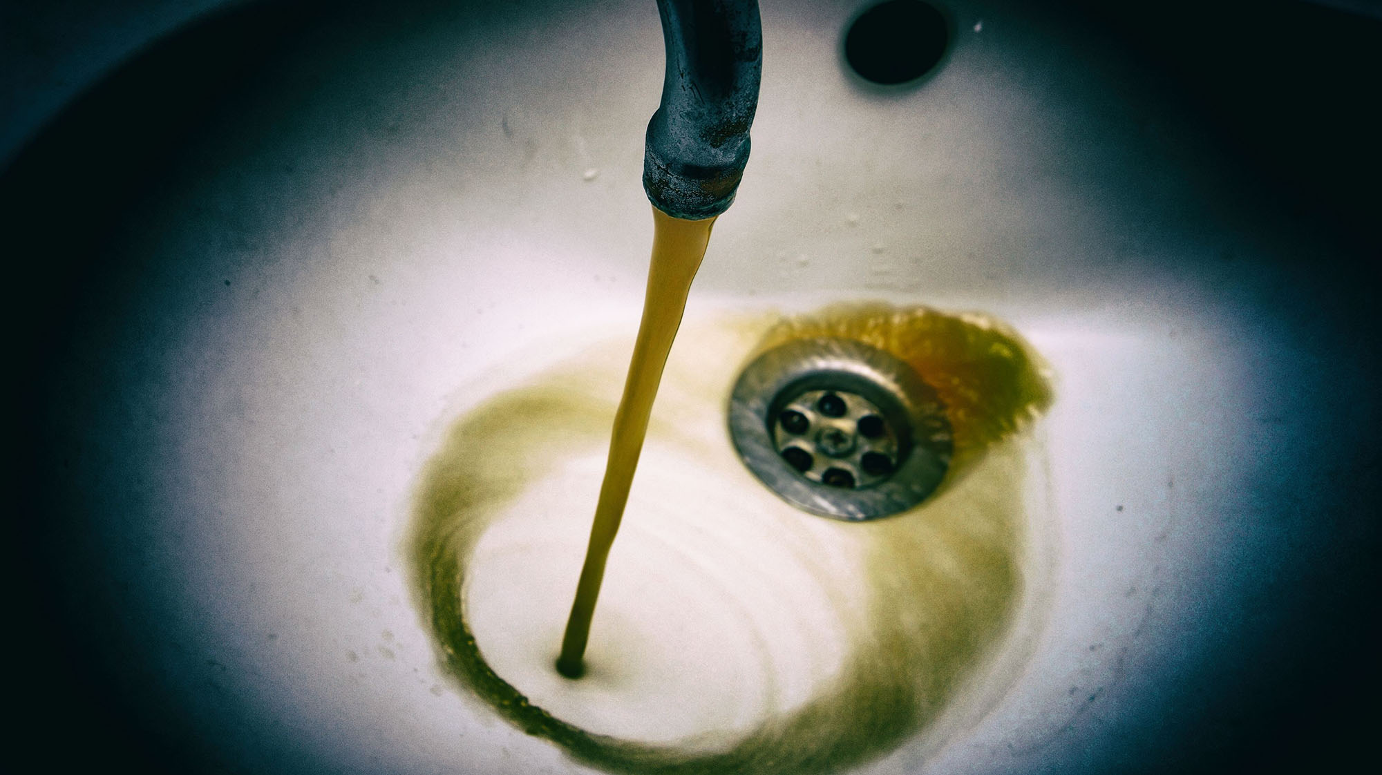 Water crises sweep the country