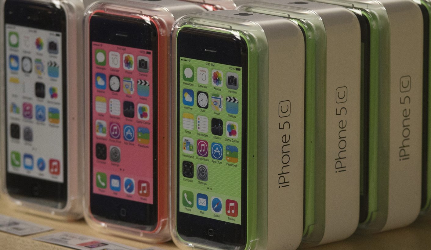 Apple cuts orders of iPhone 5C as consumers prefer 5S