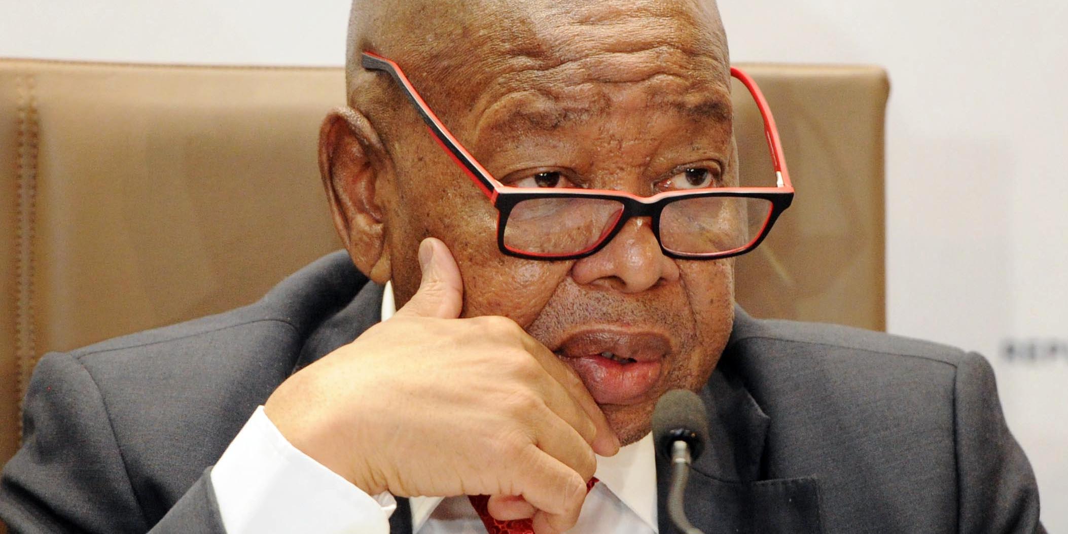 Nzimande: Academic year ends in February 2021 — and corruption fears delay NSFAS laptop tenders