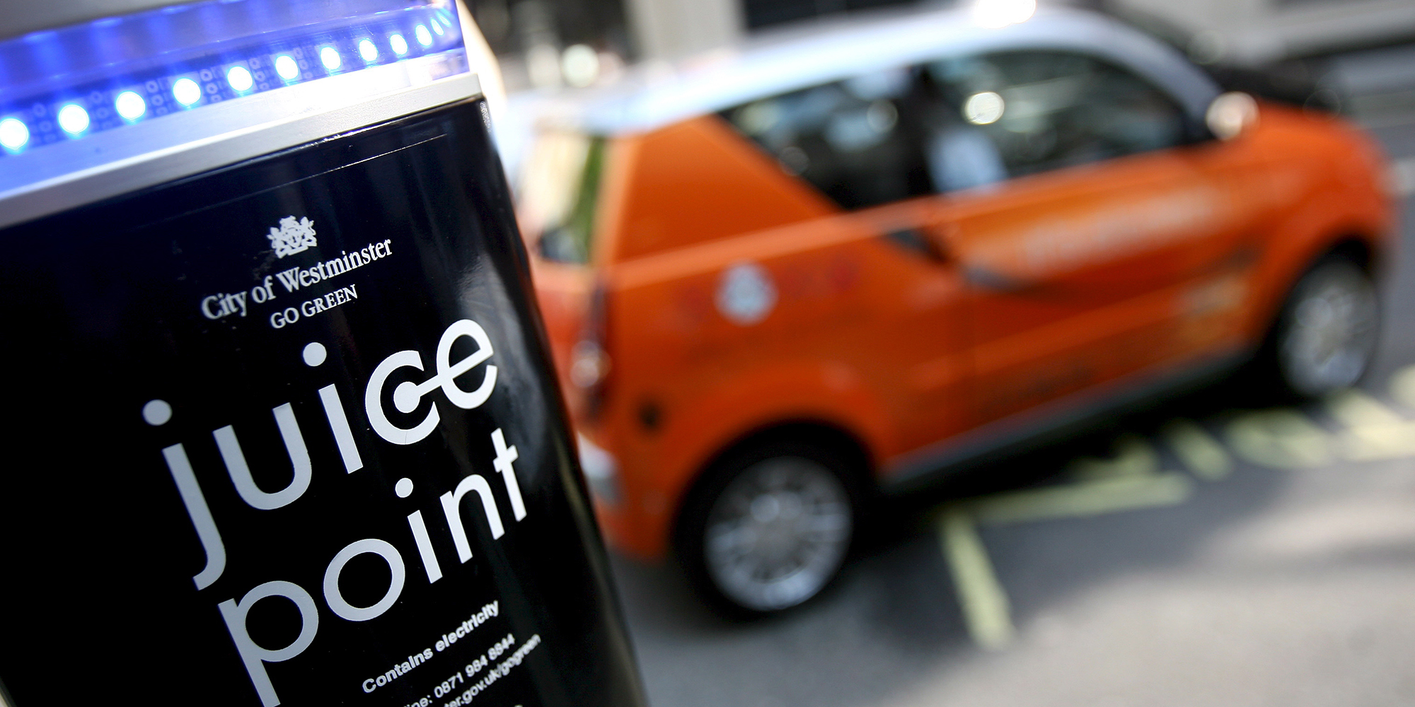 On street electric car charging servive