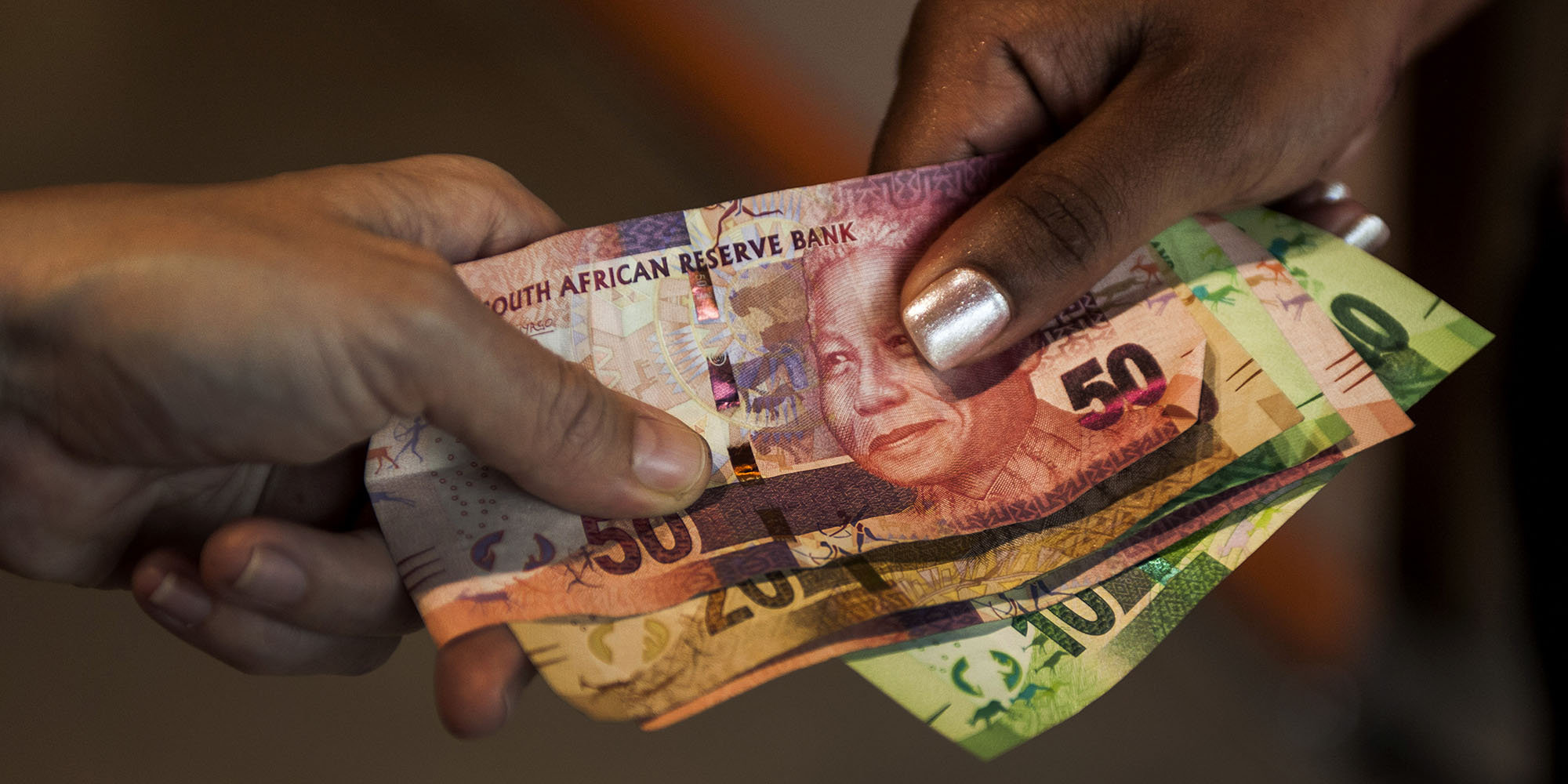 Rogue cops in Durban demand ‘protection fee’ from spazas