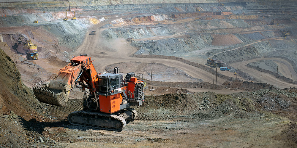 Trade war pulls lead indicators of copper and iron ore down