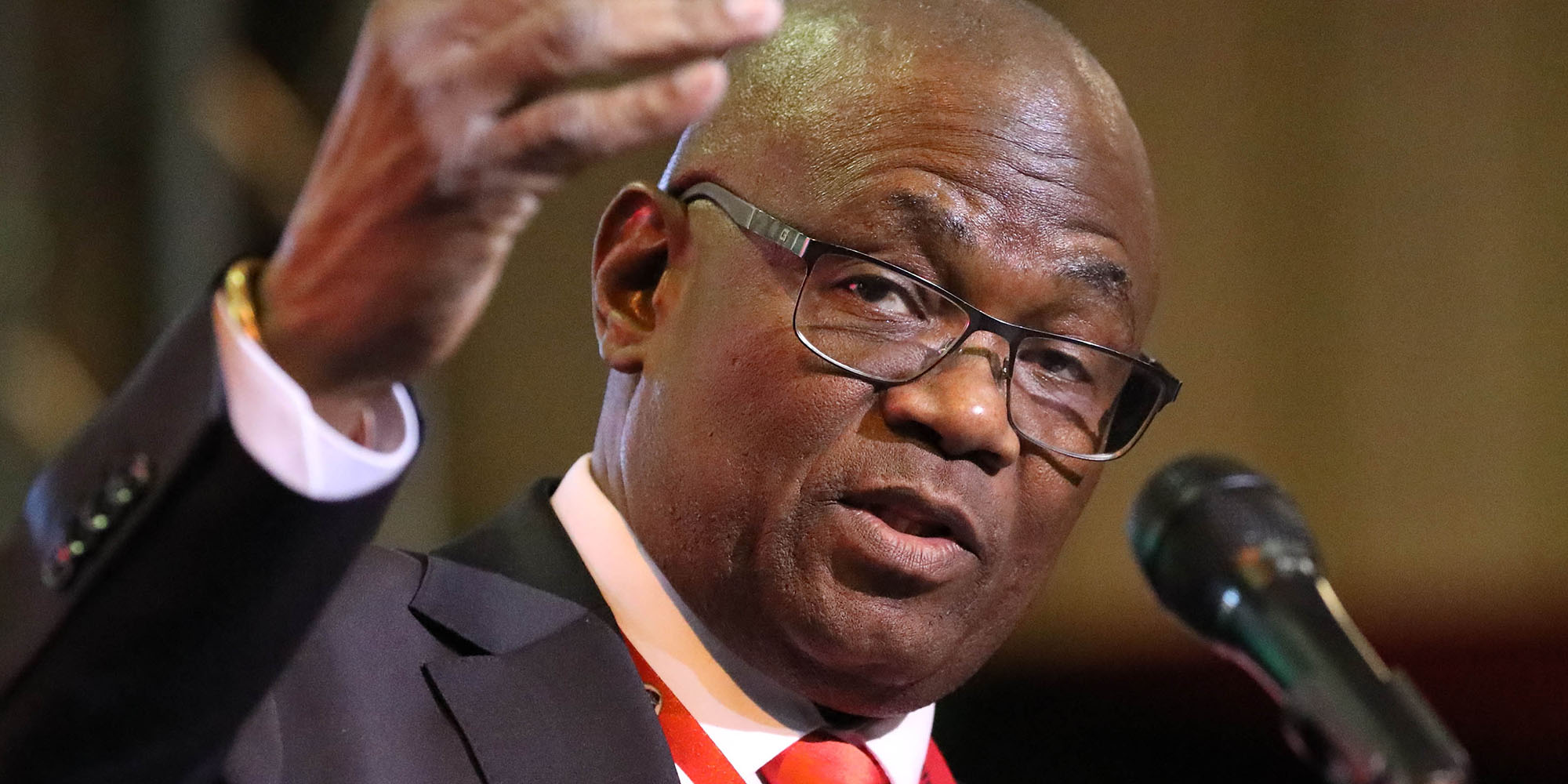 Labour prepares for showdown with government as wage talks collapse