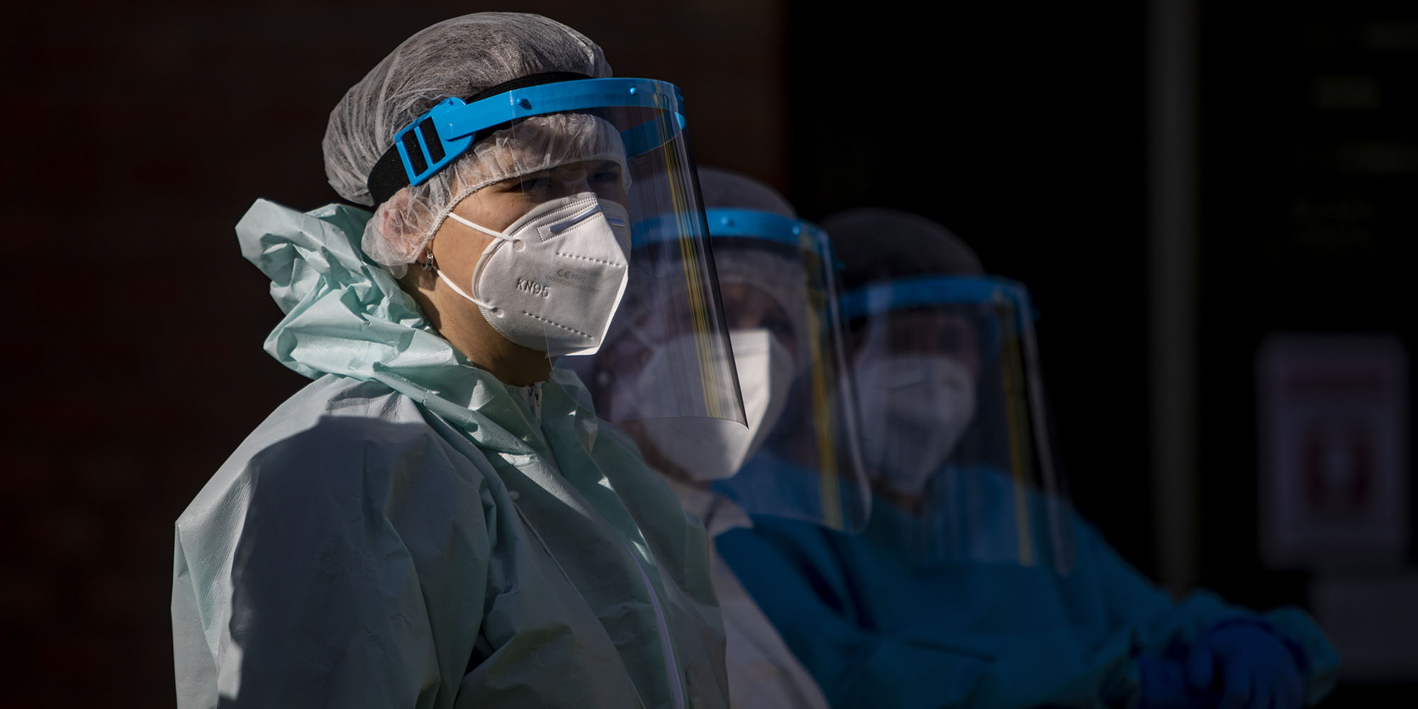 Transport of COVID-19 patients between hospitals in Czech Republic