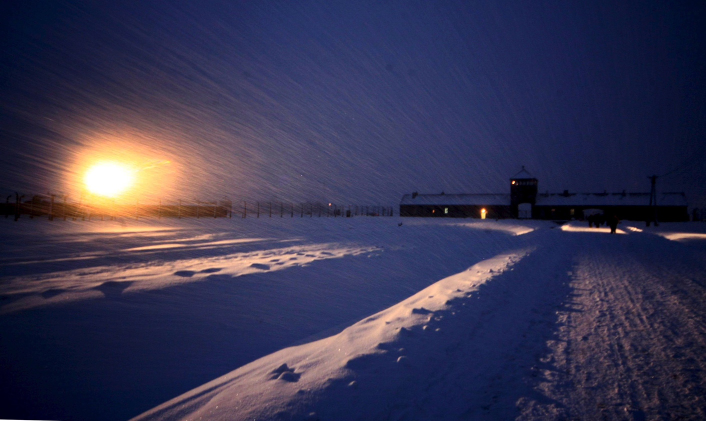 Remembering the Holocaust, Remembering the end of slavery in America