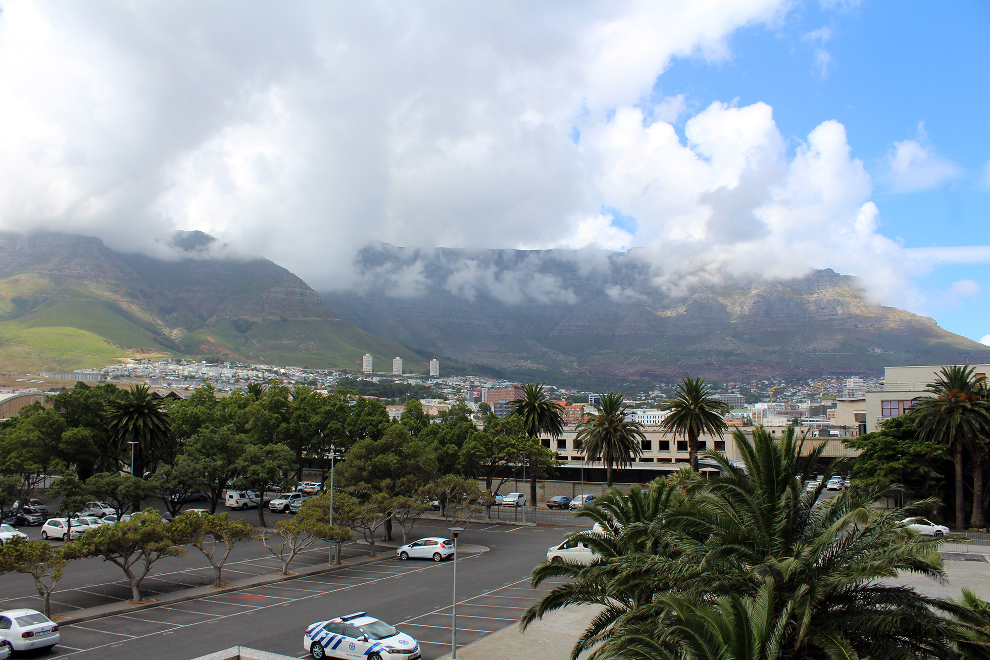 Cape Town CBD: Homelessness an election priority, but the word appears to not filter down on the streets