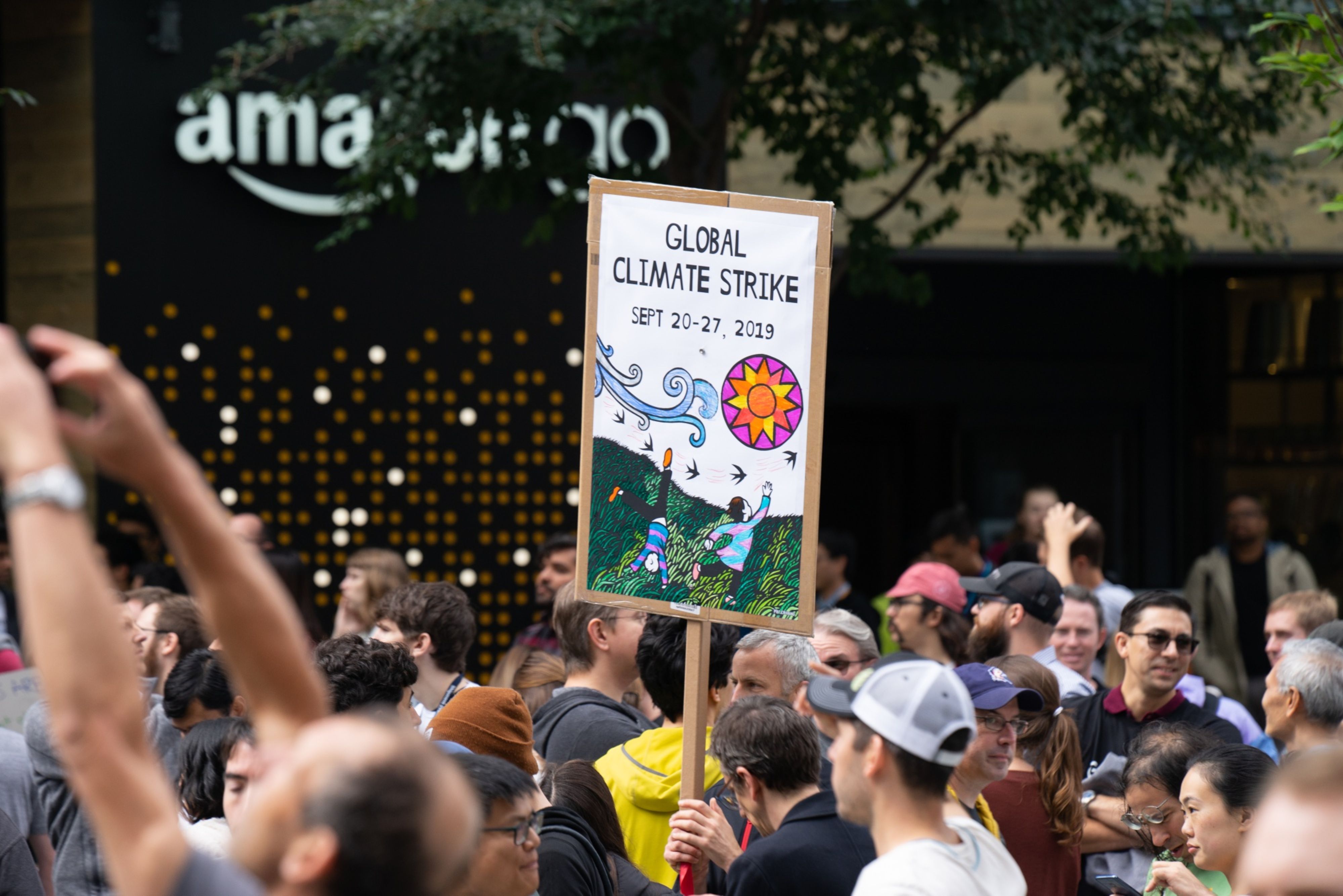 Over 1,500 Amazon Employees To Walk Out To Protest Companys Lack Of Climate Leadership