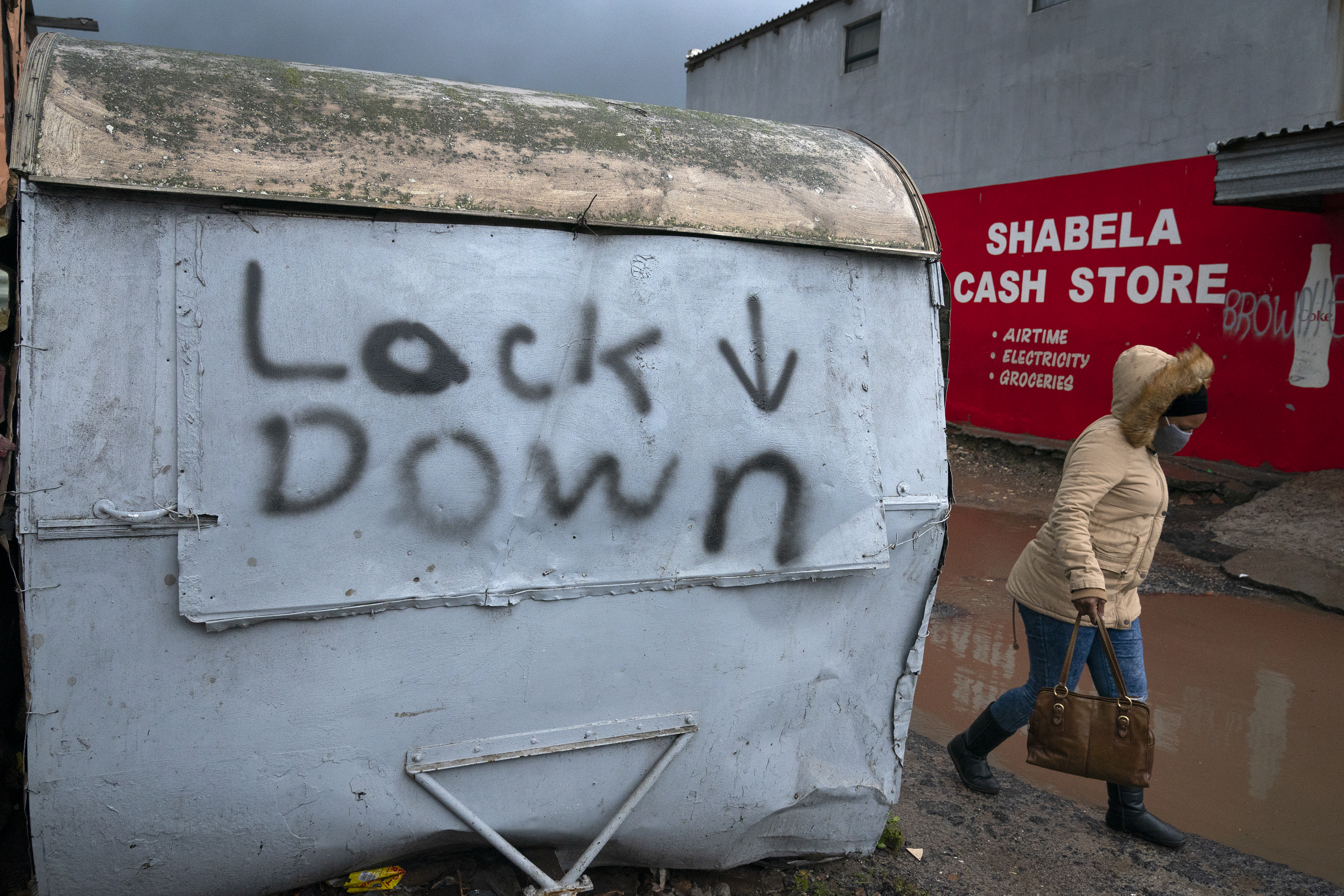 Cape Town lockdown amidst storm