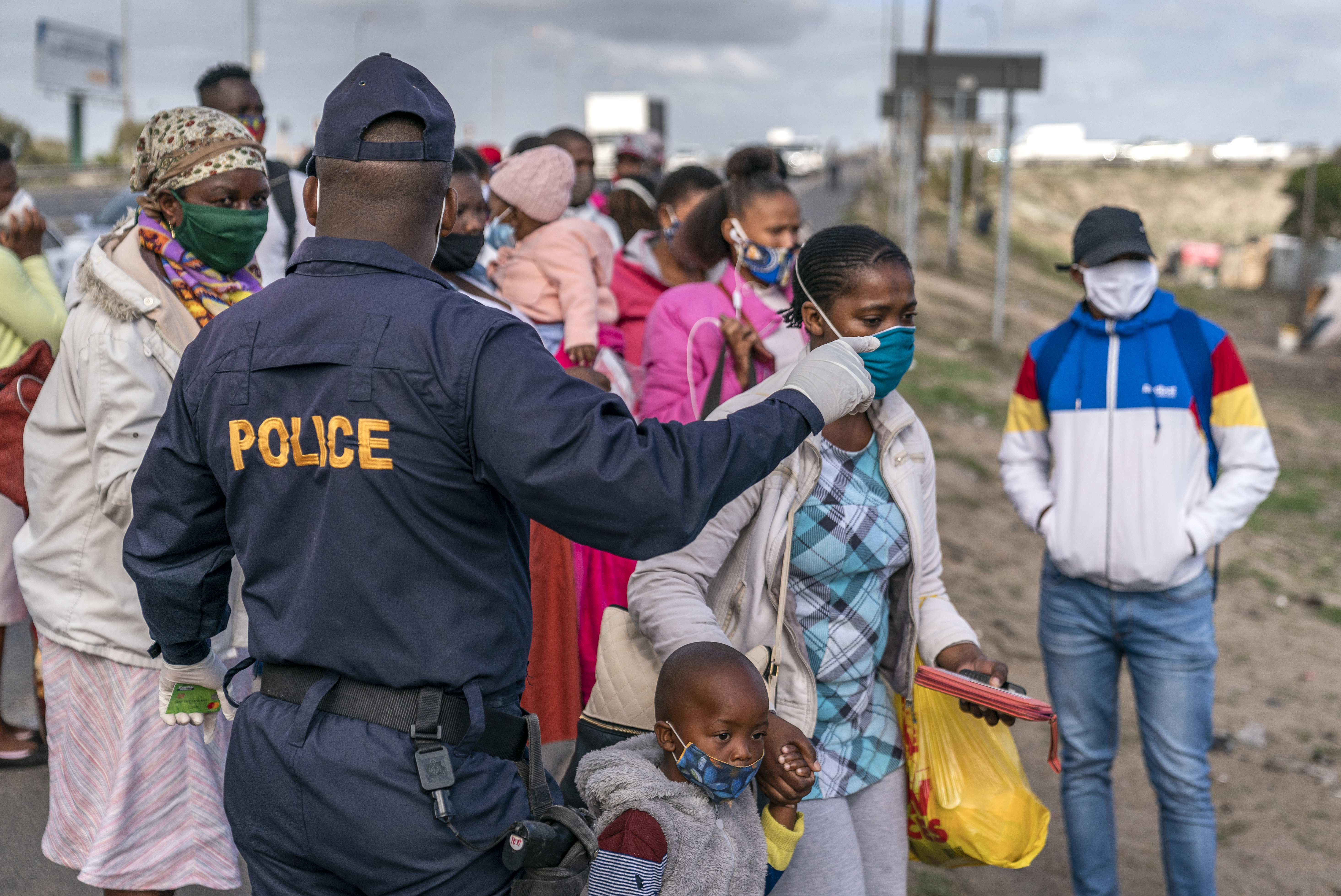 More lockdown announcements imminent, nurses protest working conditions and sports federations fear collapse