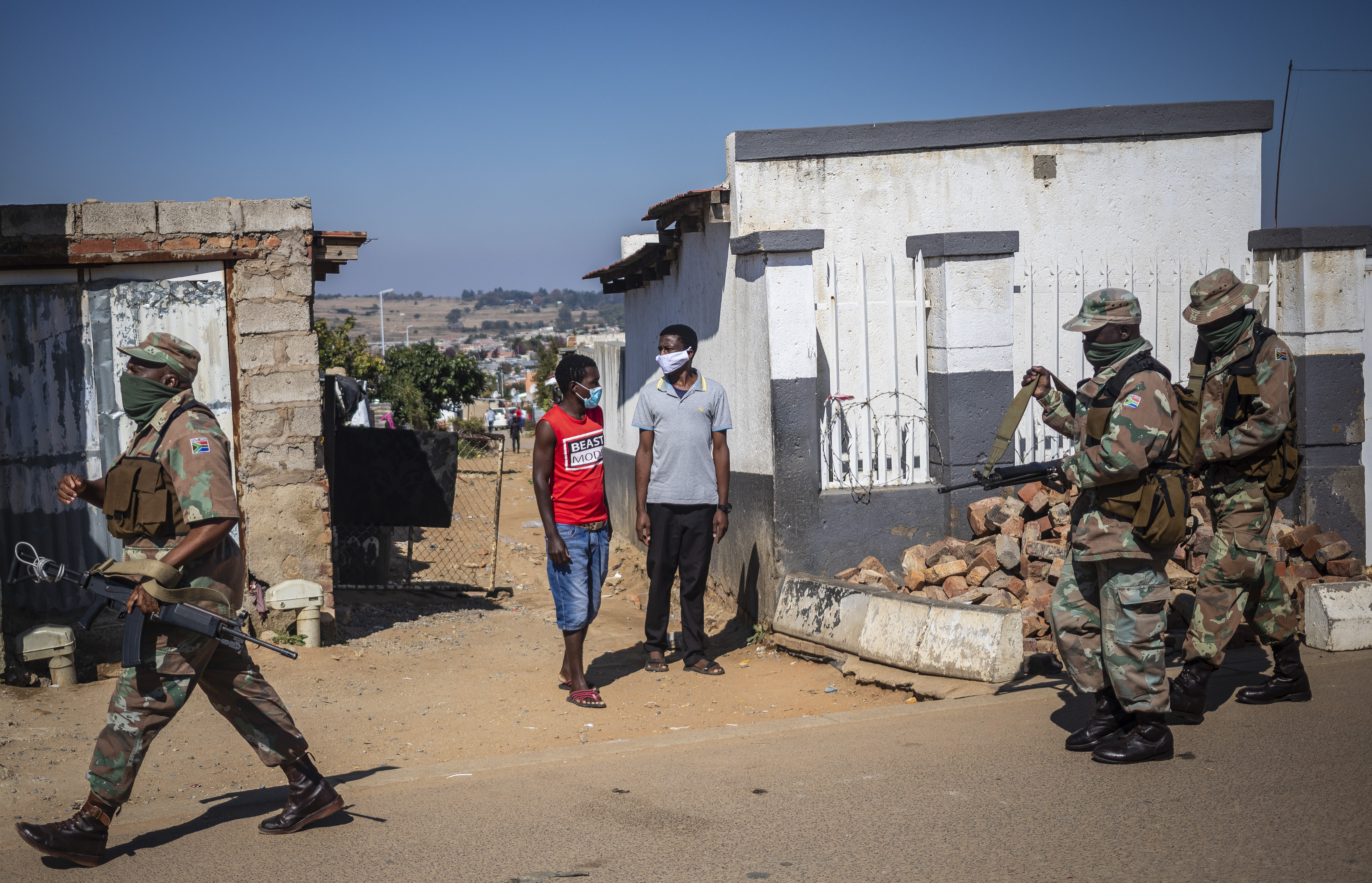 South Africans still stranded abroad, tobacco giant opts for talks instead of courts, and SANDF on the stand