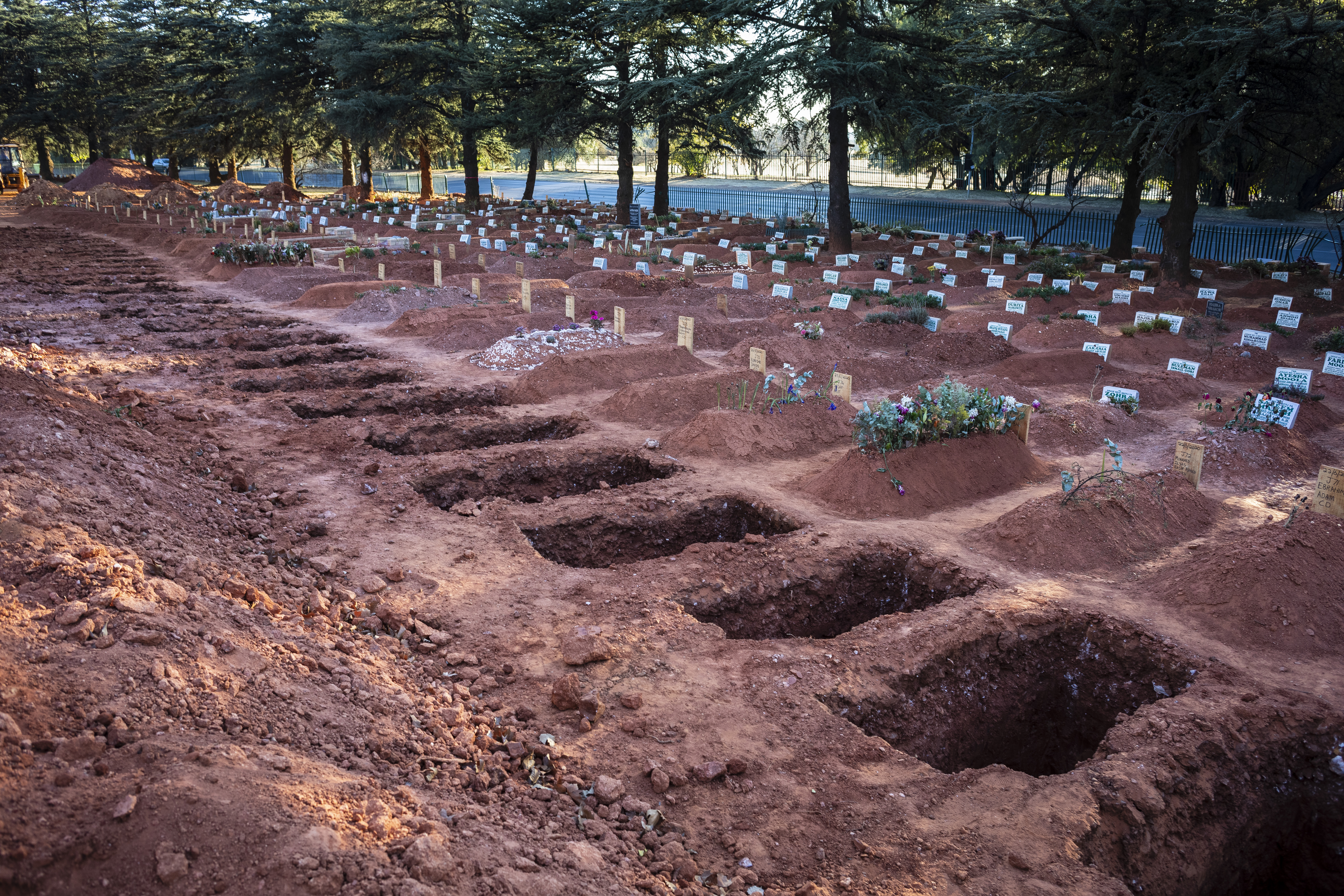 More graves prepared in expectants of increase in coronavirus cases, South Africa