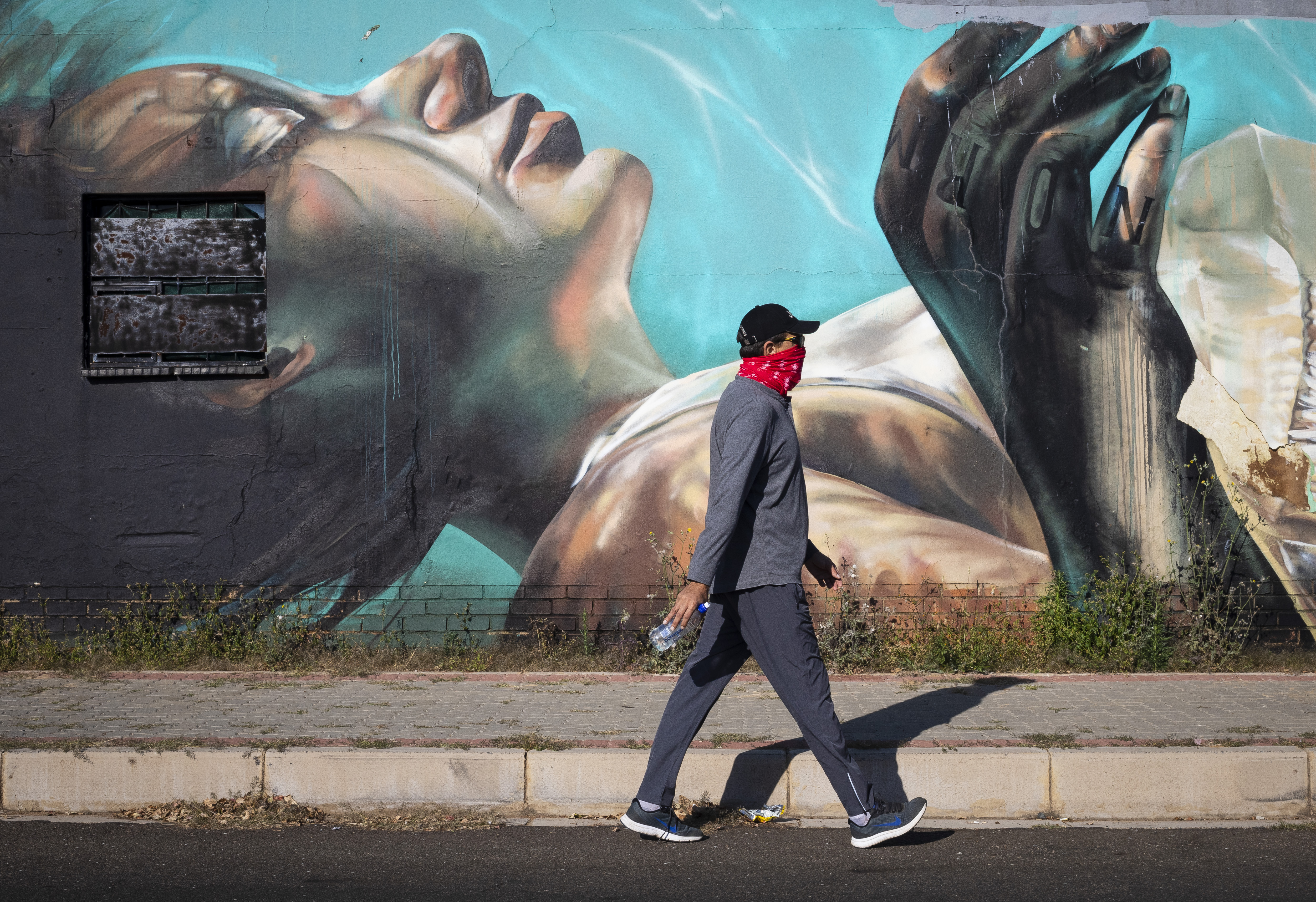 Comrades Marathon cancelled, DA will try to bring down the lockdown in court and a new loan scheme is launched by Treasury