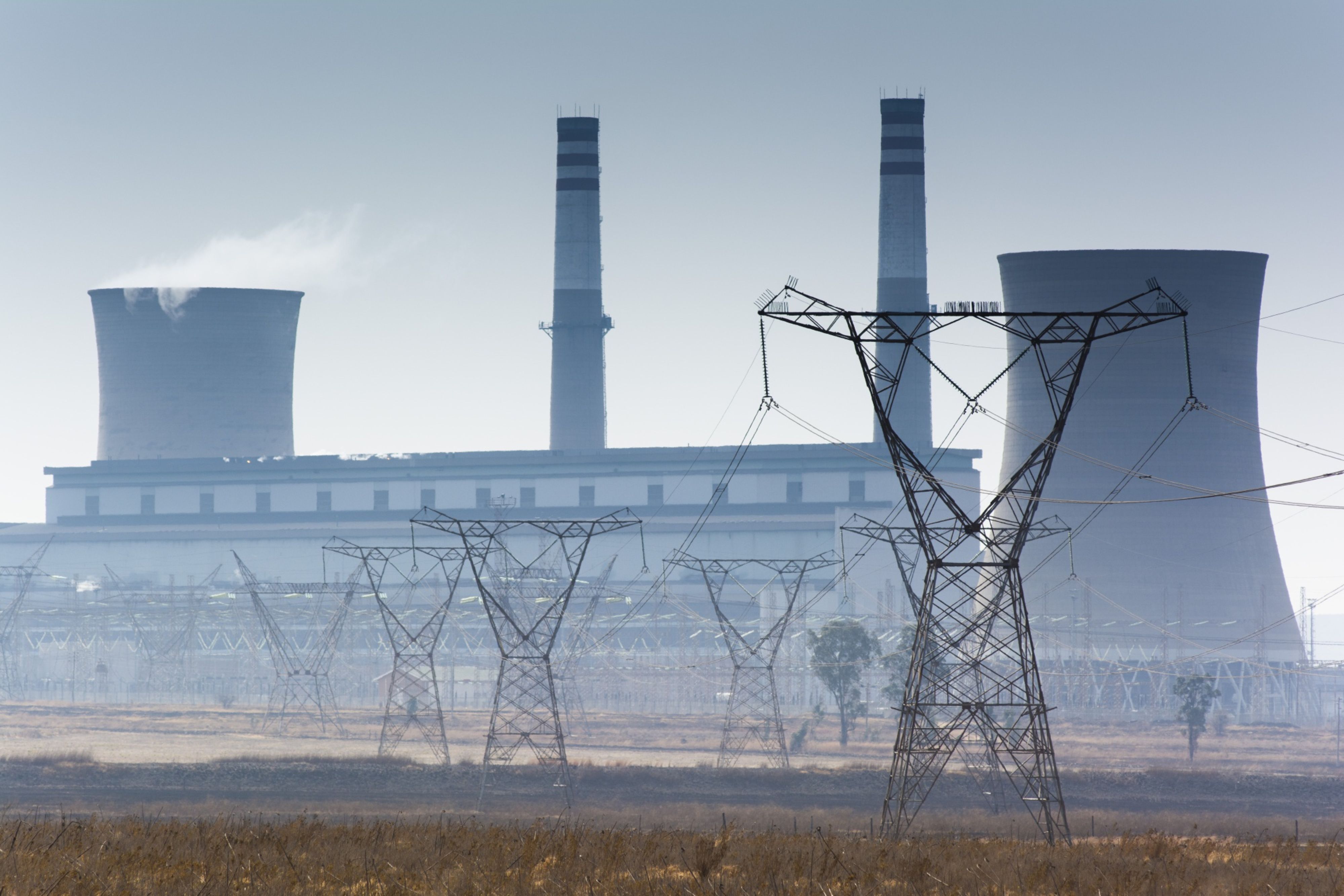 Eskom Considers Delaying Closure of Three Coal-Fired Plants