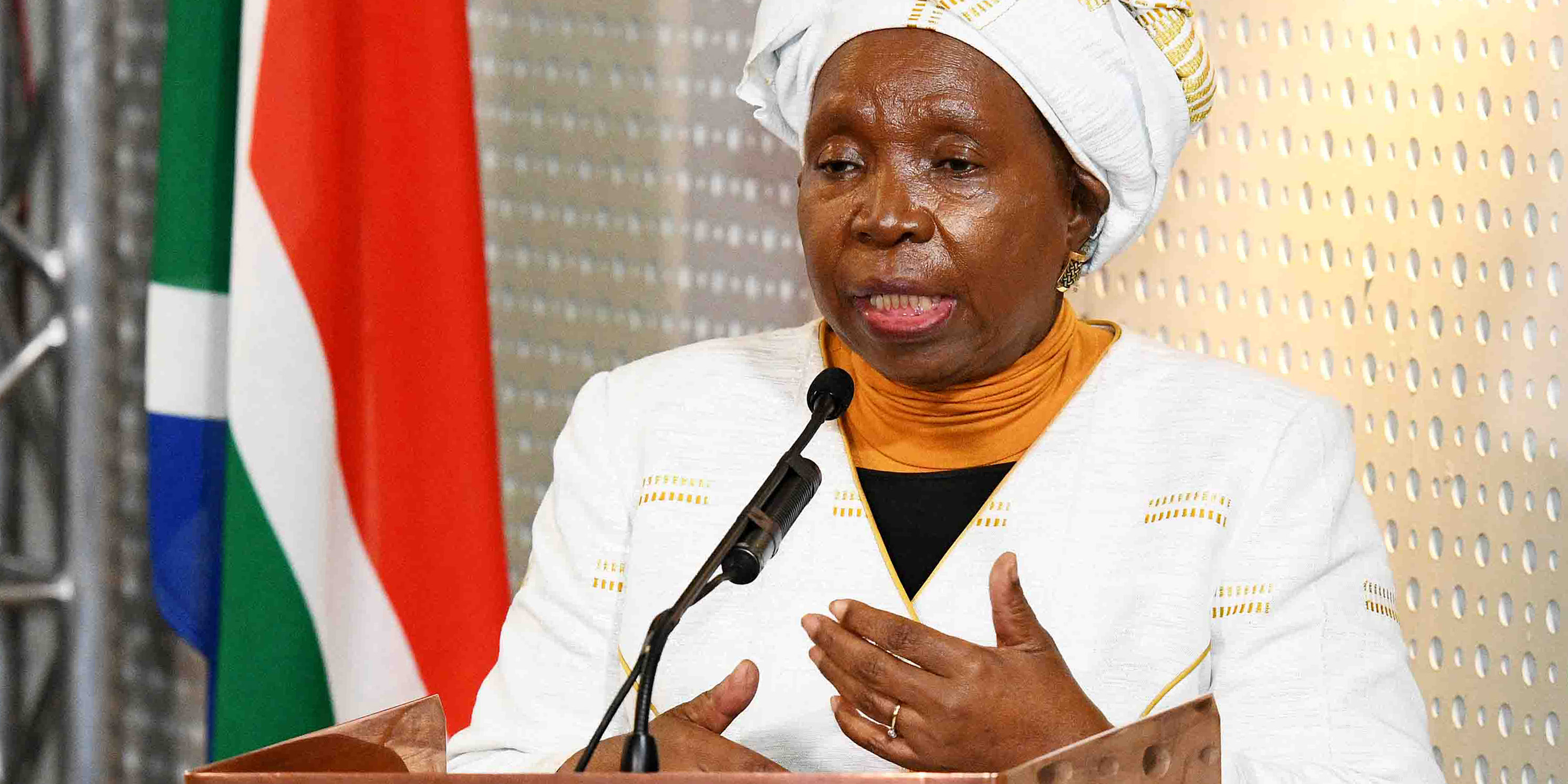 Tobacco sale U-turn was collective decision - Ramaphosa defends Dlamini Zuma