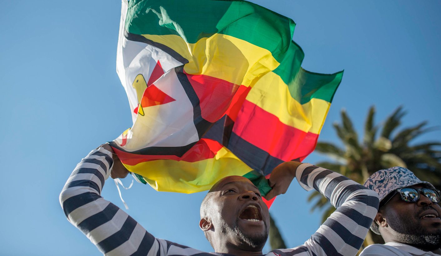 GroundUp: #MugabeMustFall – Zimbabweans in South Africa demonstrate in solidarity with swelling protests across the border