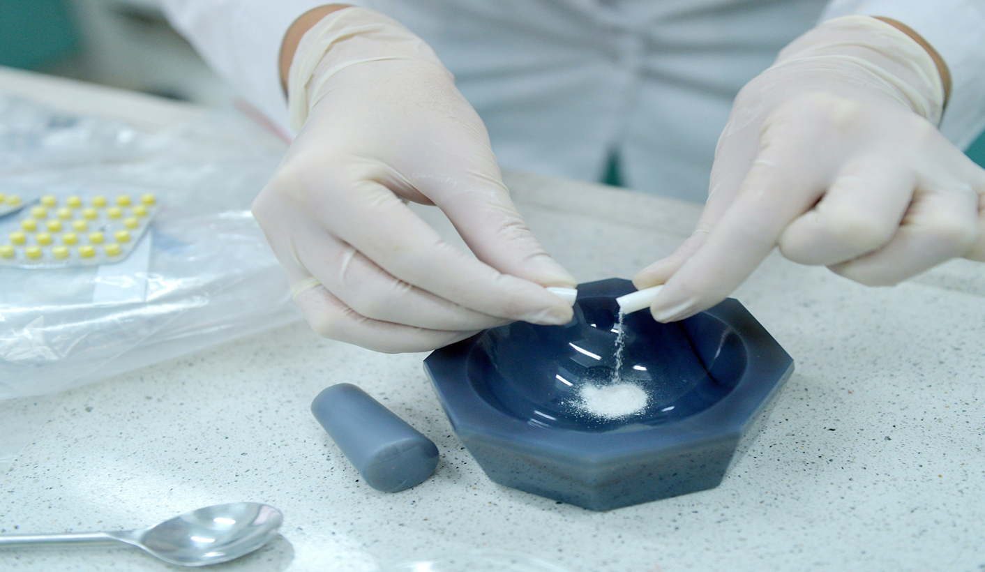 Talks continue as health lab strike suspended