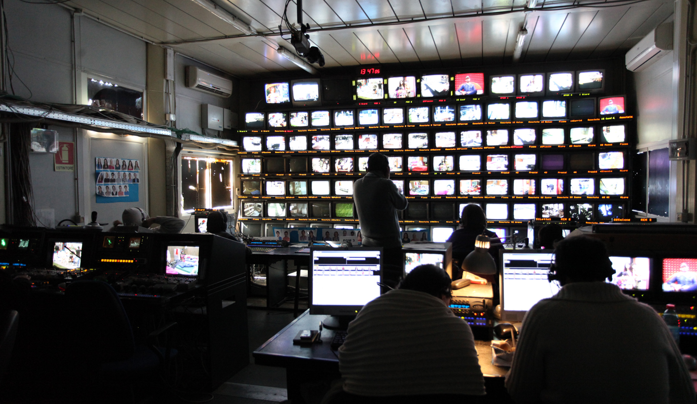 Op-Ed: Big Brother is watching your phone call records