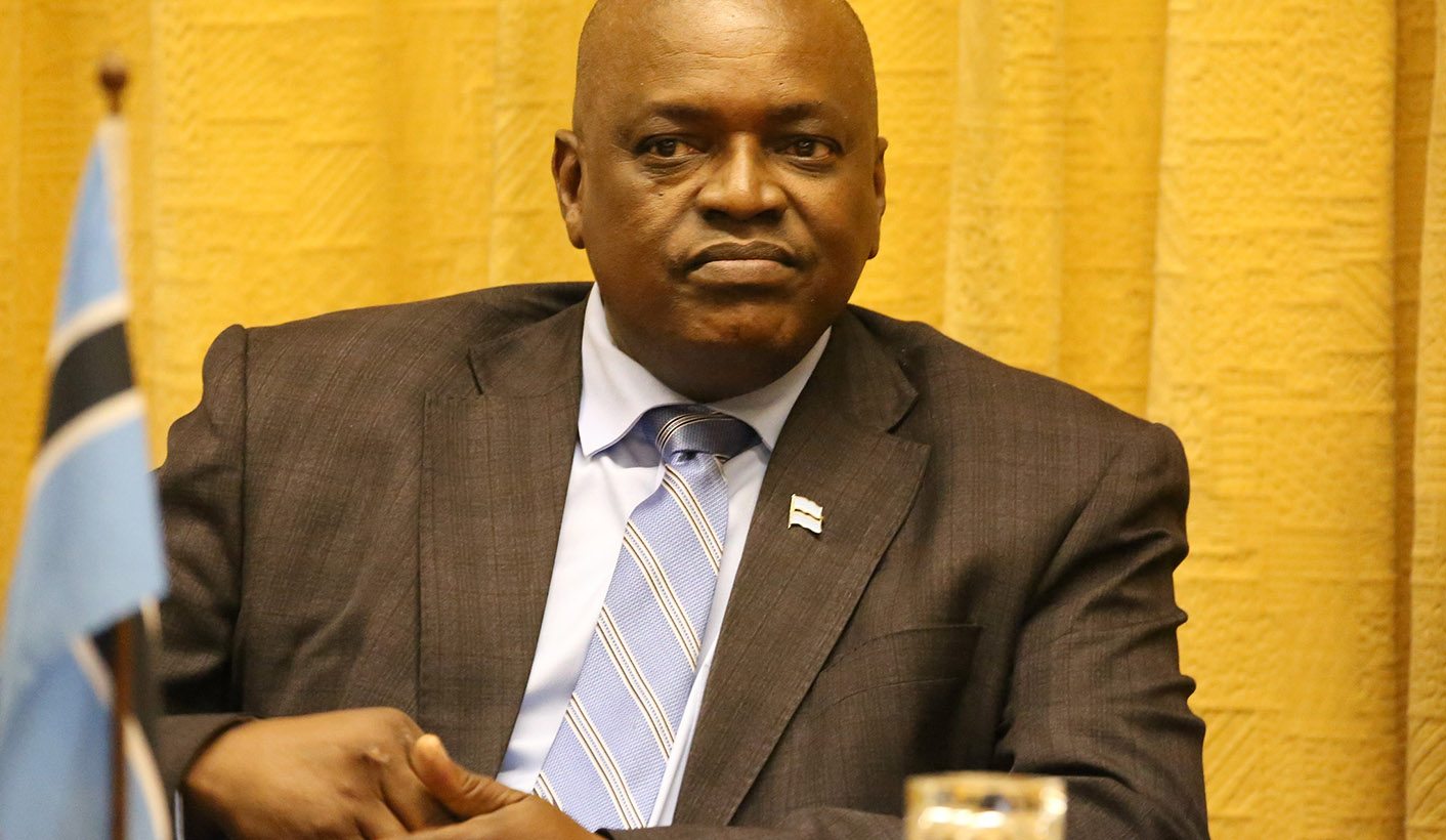 New Botswana President visits Zimbabwe