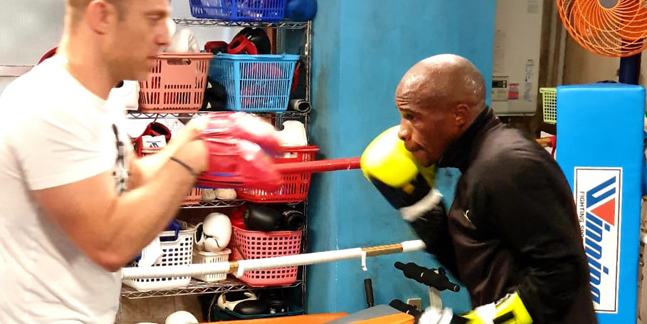 Undefeated for more than a decade, Moruti Mthalane chases greatness in the final stage of his storied career