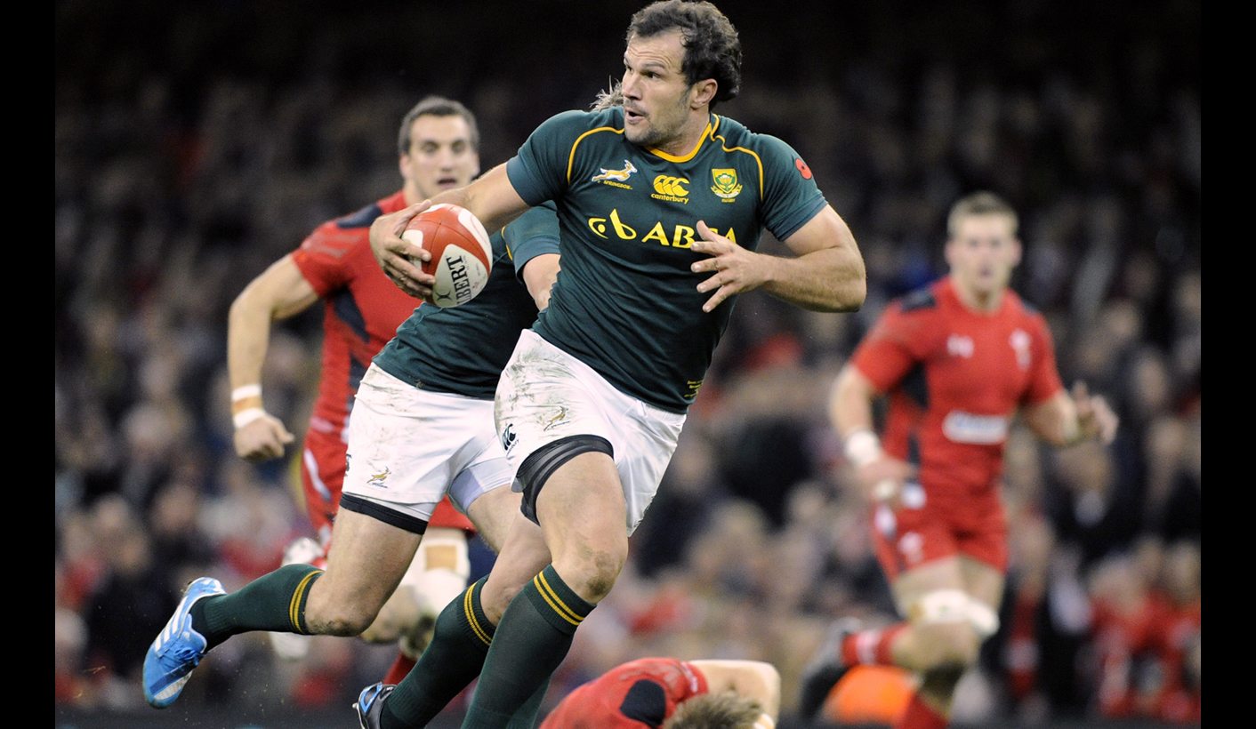 Rugby: Protect the attacking side, says Meyer