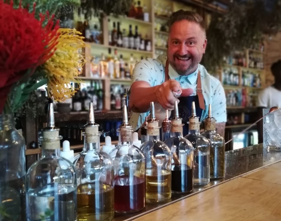 South Africa’s stars behind the bar