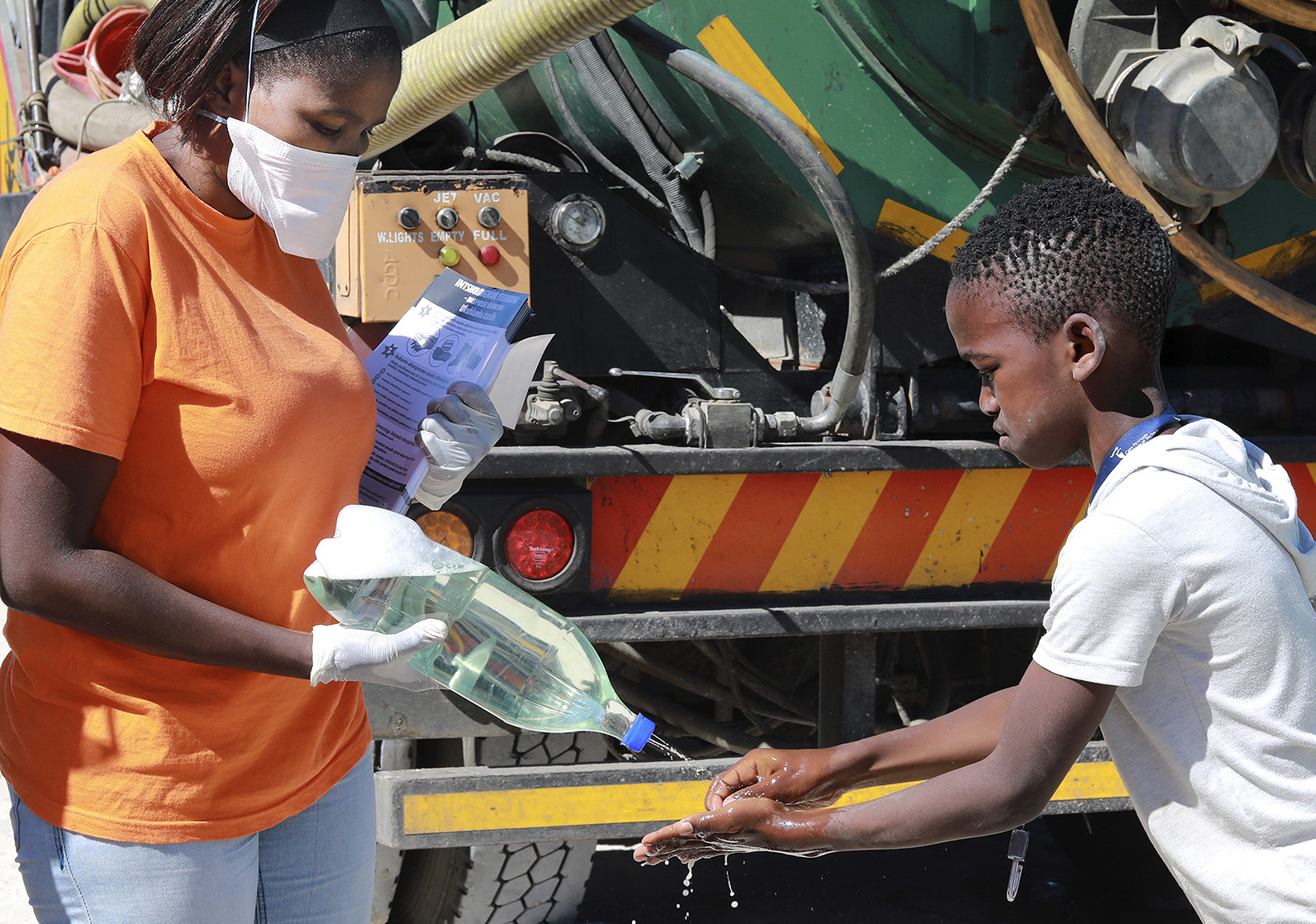 Breaking barriers: Médecins Sans Frontières – Marking a ‘revolution’ in HIV care in SA