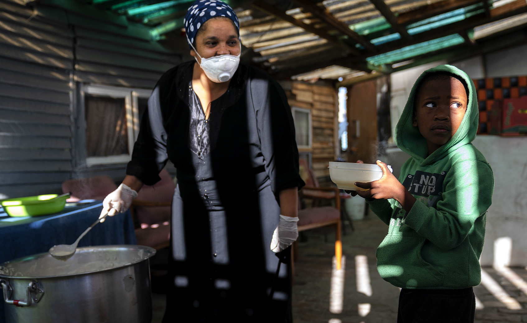 Feeding in a crisis: Social protection and governance during the pandemic