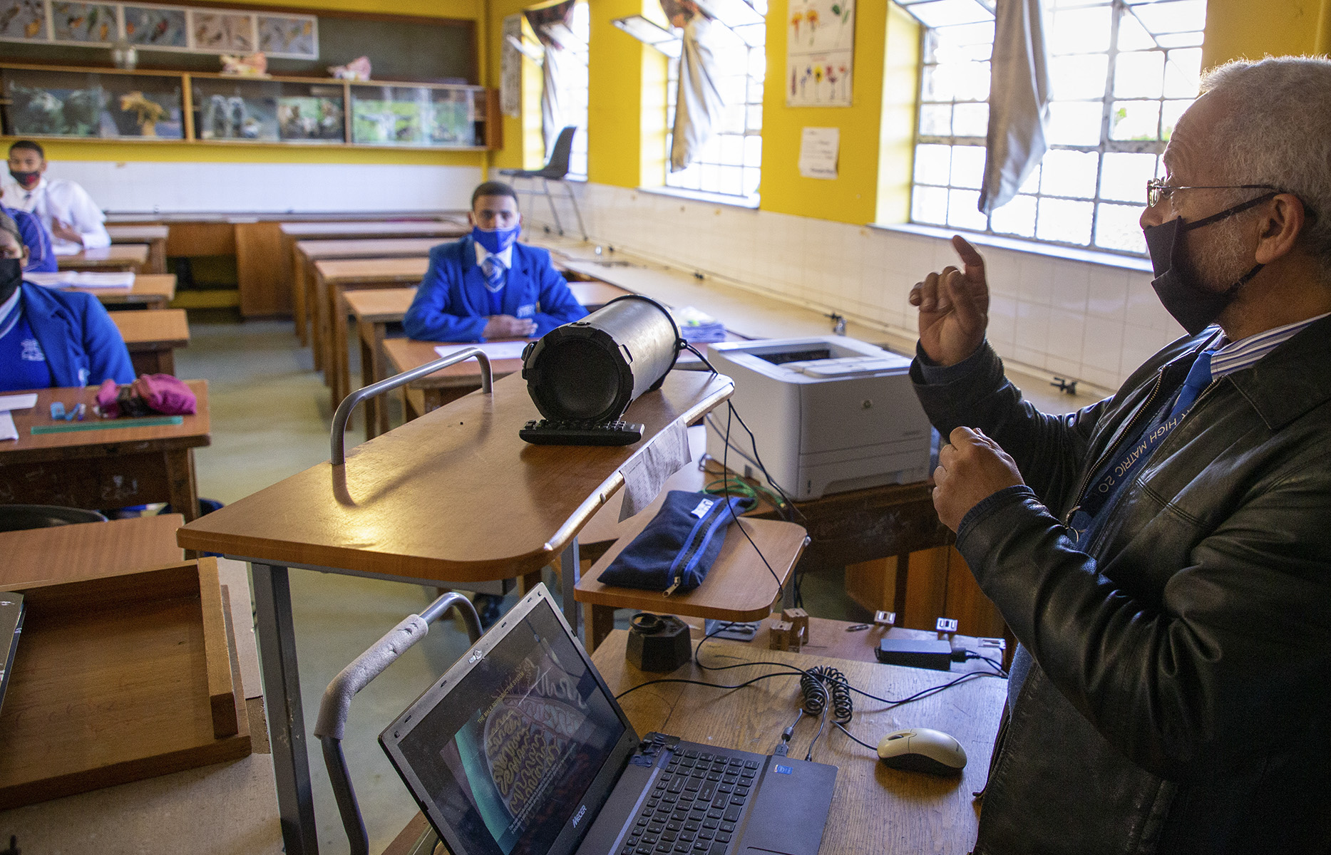 Survey shows government's schools policy is opposed by a large majority