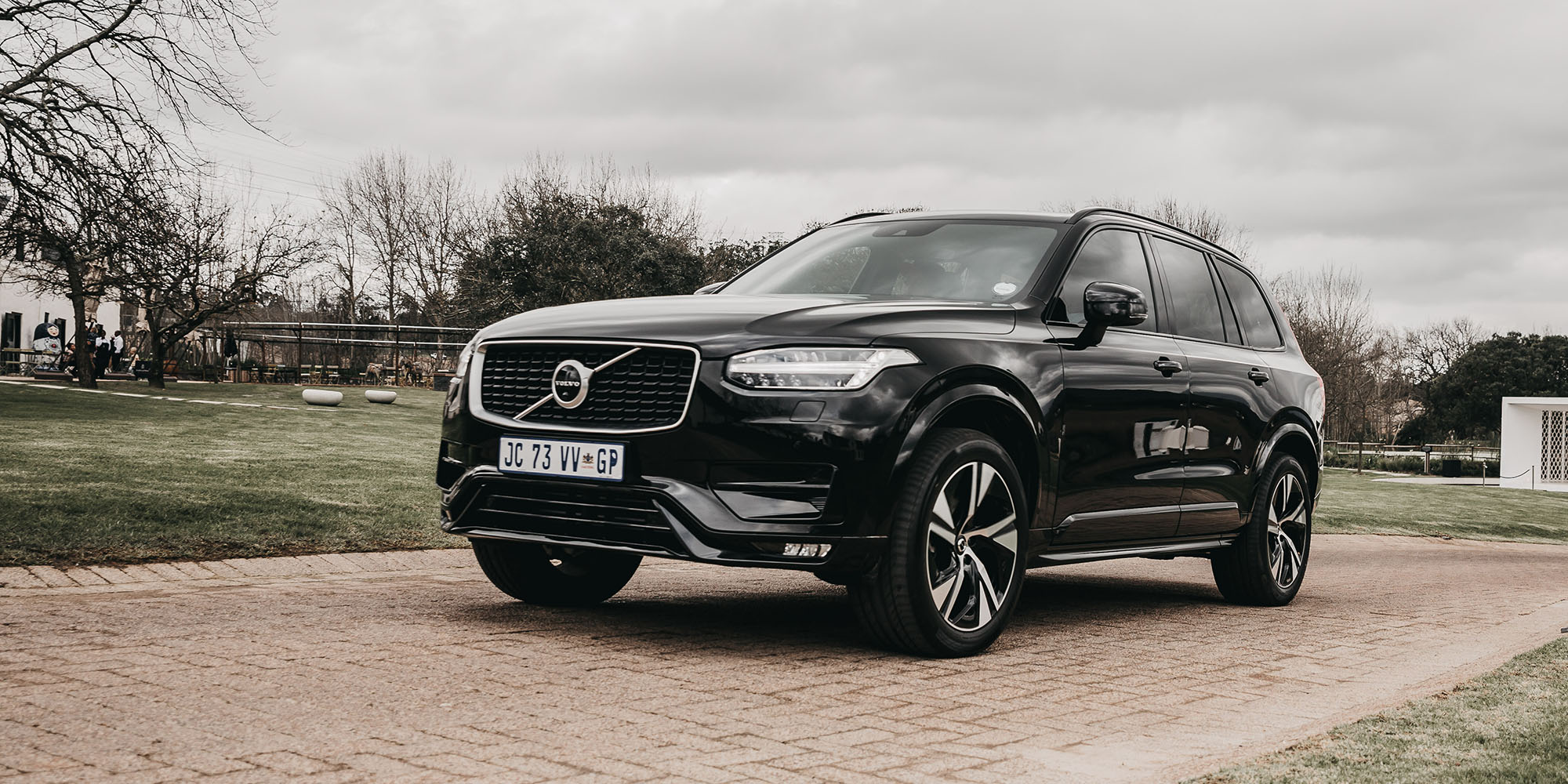 Melinda-VolvoXC90_4 MAIN