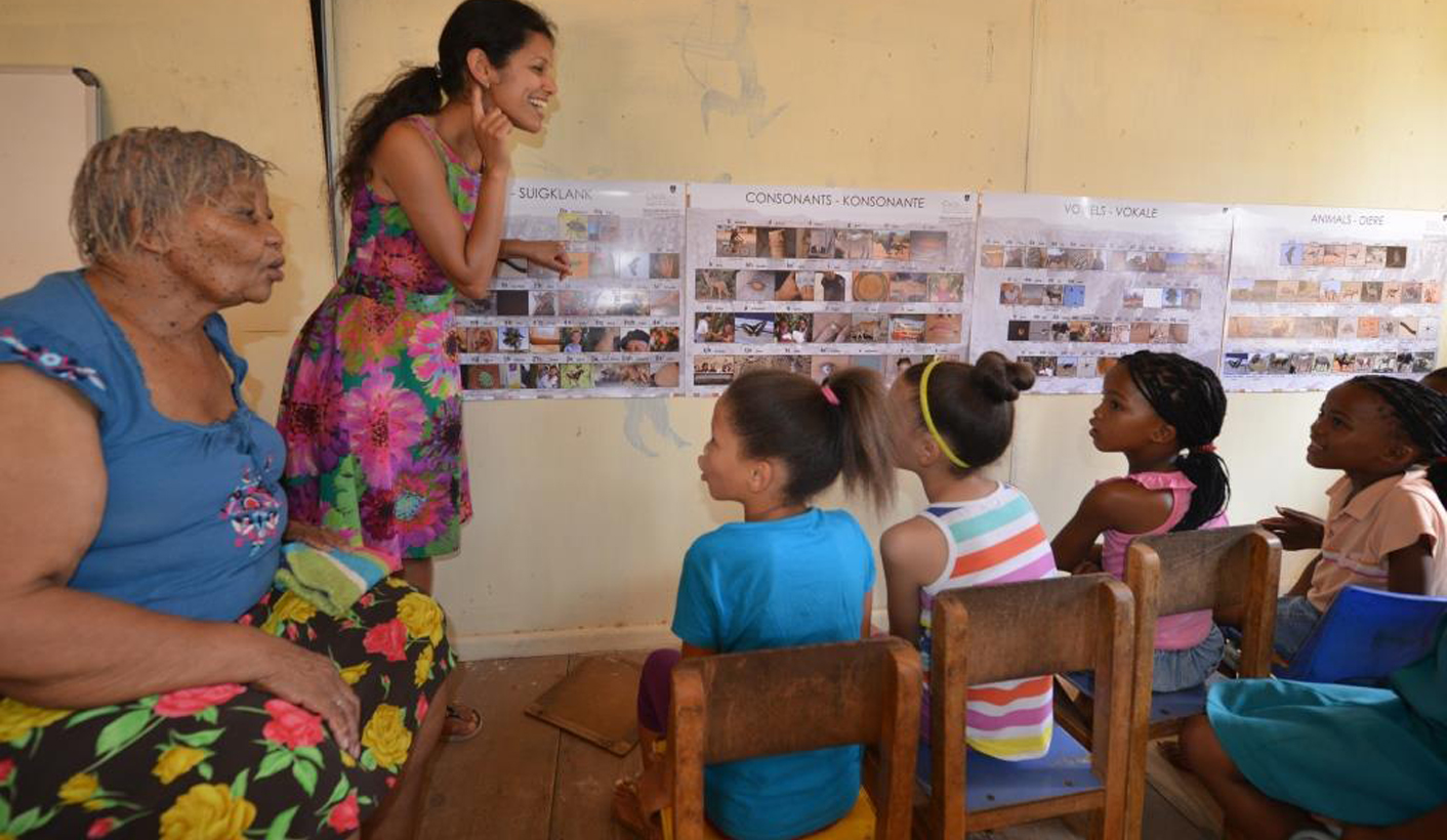 Giving breath to a dying history