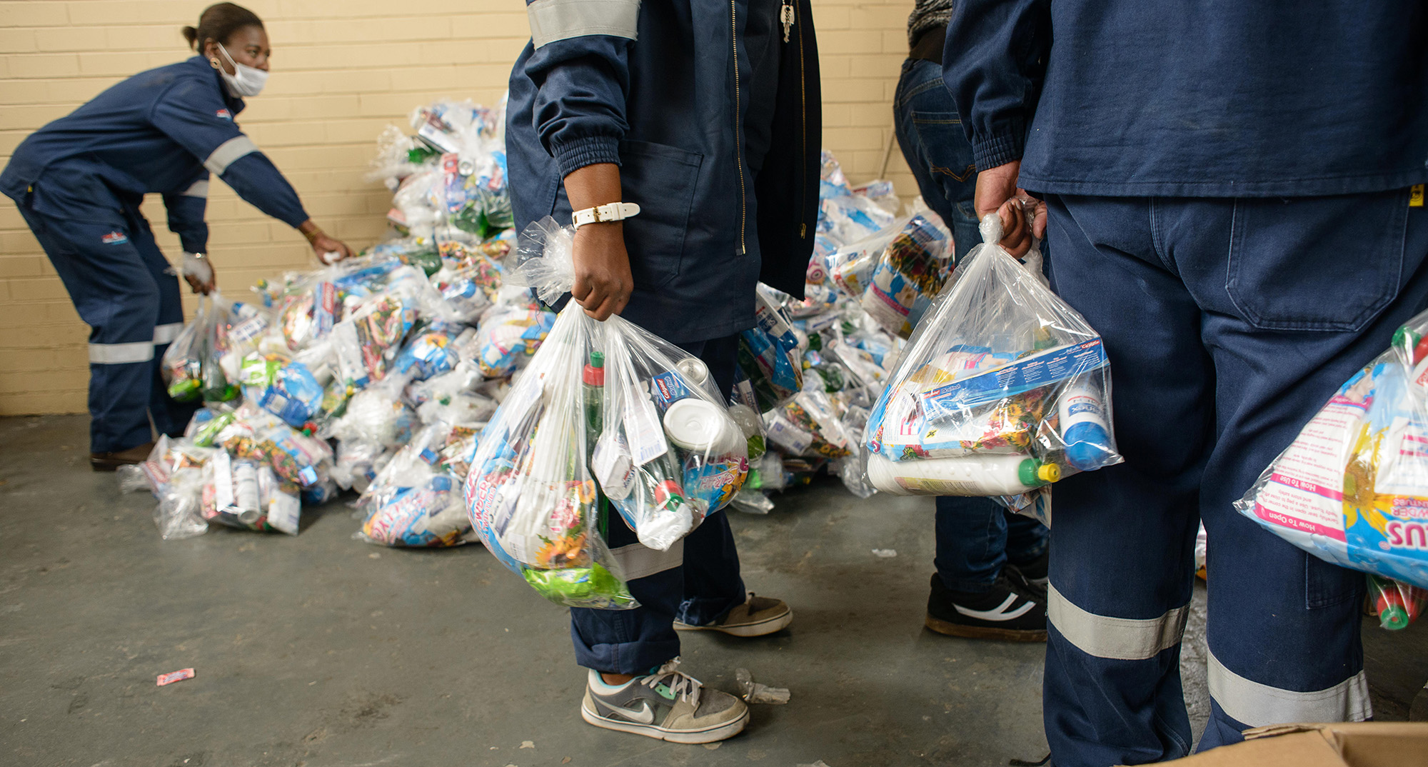 Fear and frustration mounting as Eastern Cape communities await food parcels 