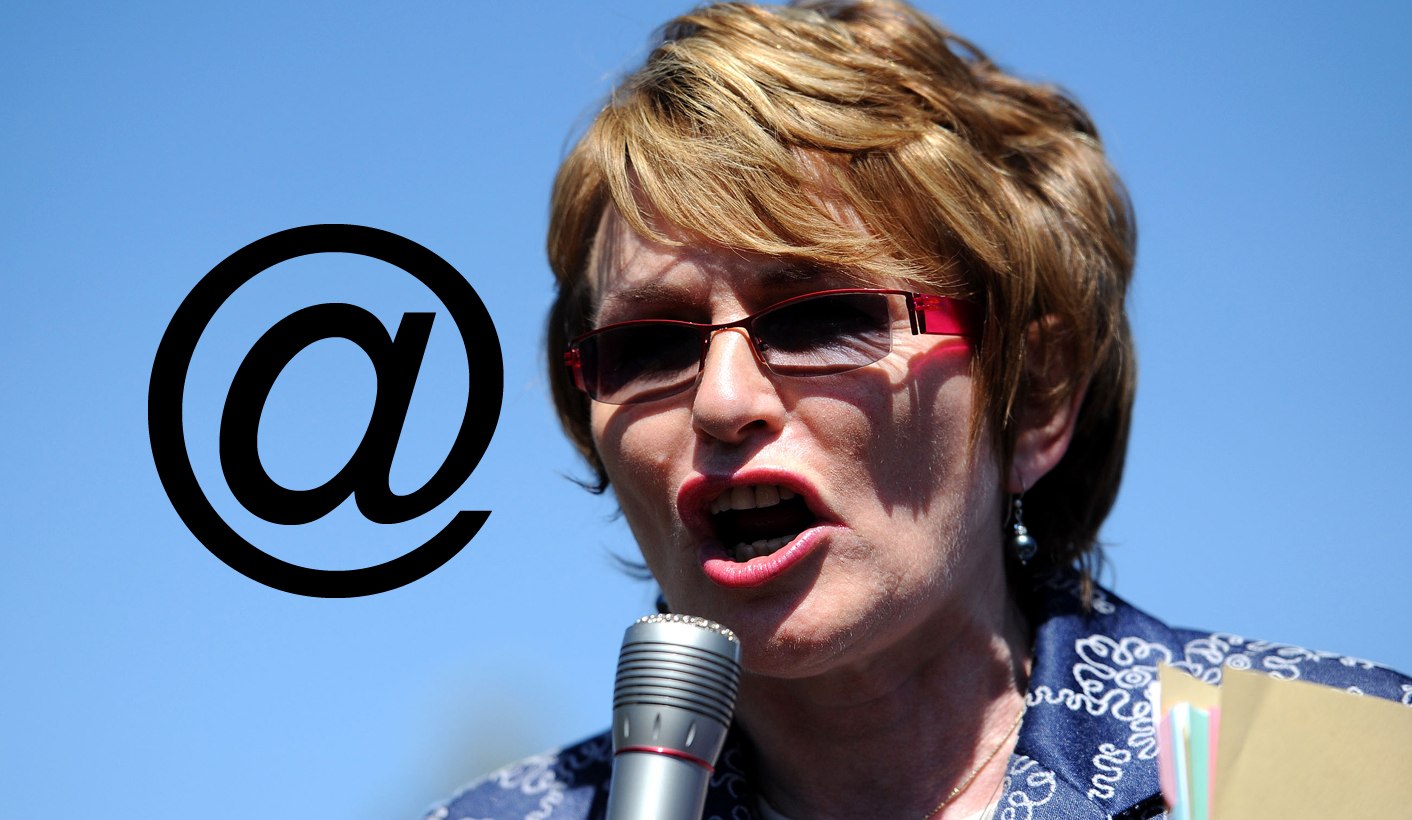 Analysis: Politicians vs. journalists in the age of public Twiticism